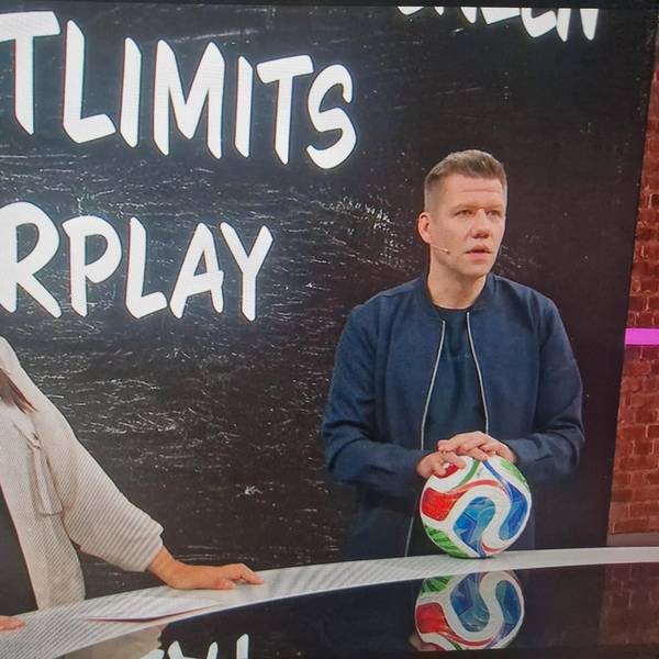 Patrick Ittrich neben Moderatorin Laura Hofmann im „Breakfast Club“ von MagentaTV zur WM 2026.