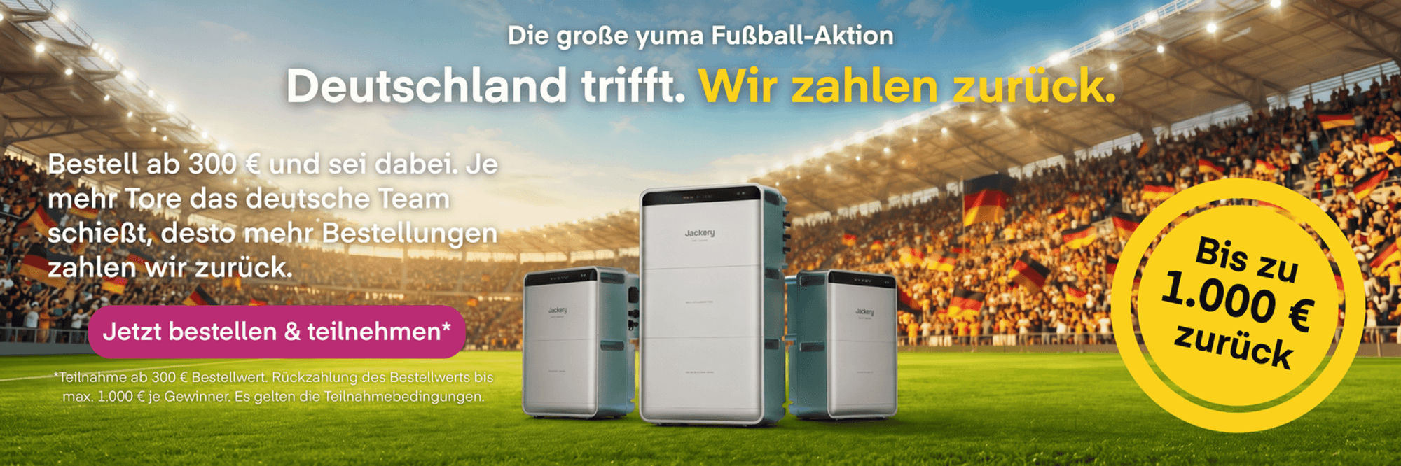 Bild zur Yuma Fußball-Aktion mit Stadion und deutschen Flaggen und Balkonkraftwerk Speichern.