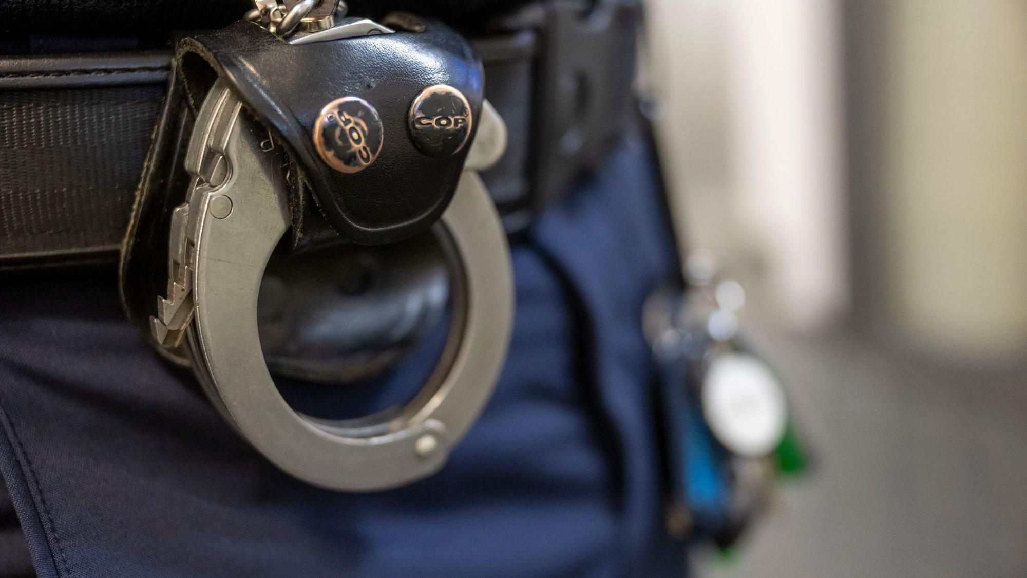 Jugendliche wegen mutmaßlicher Vergewaltigung verhaftet