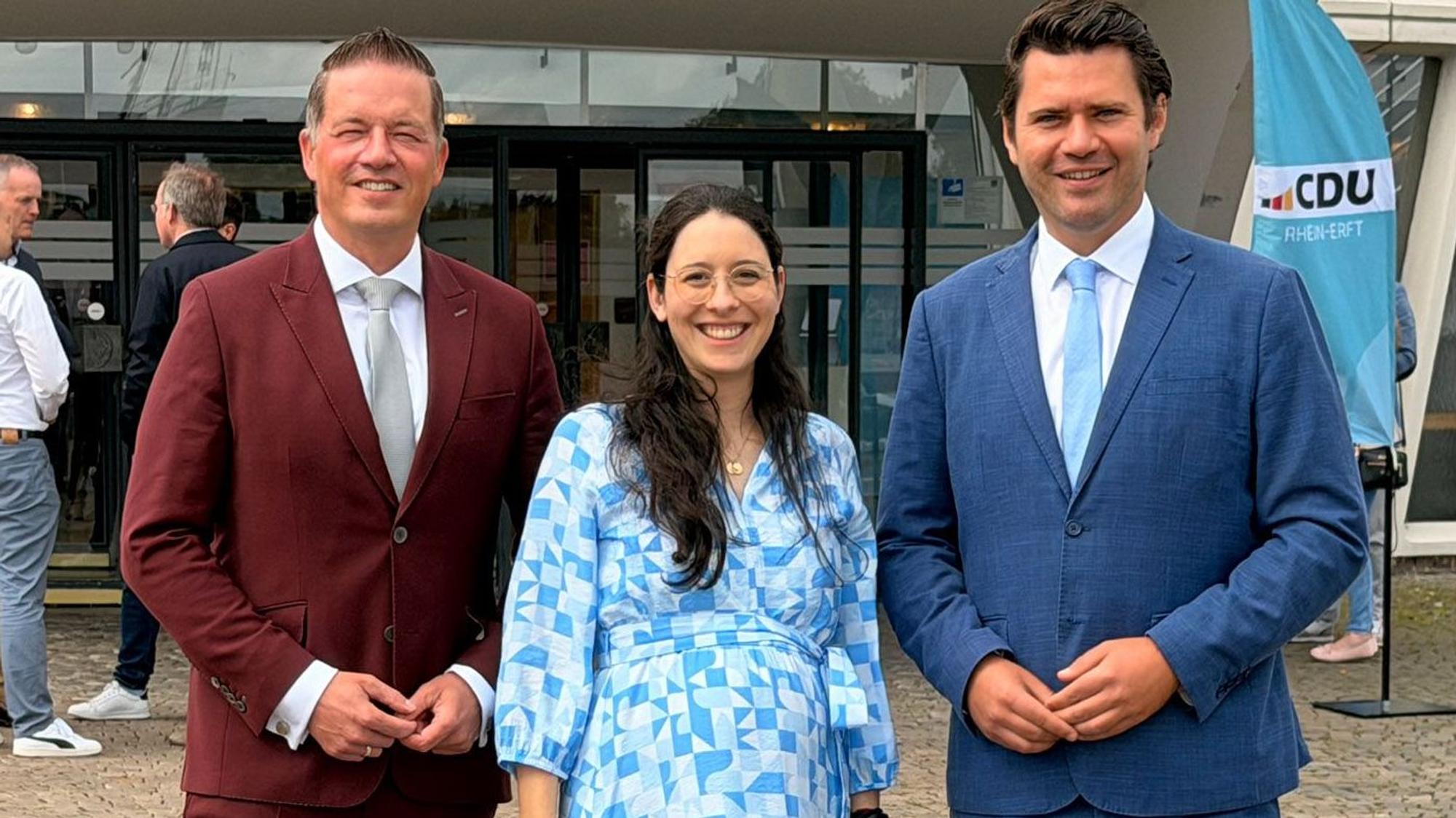 Zu sehen sind Gregor Golland, Romina Plonsker und Thomas Okos.