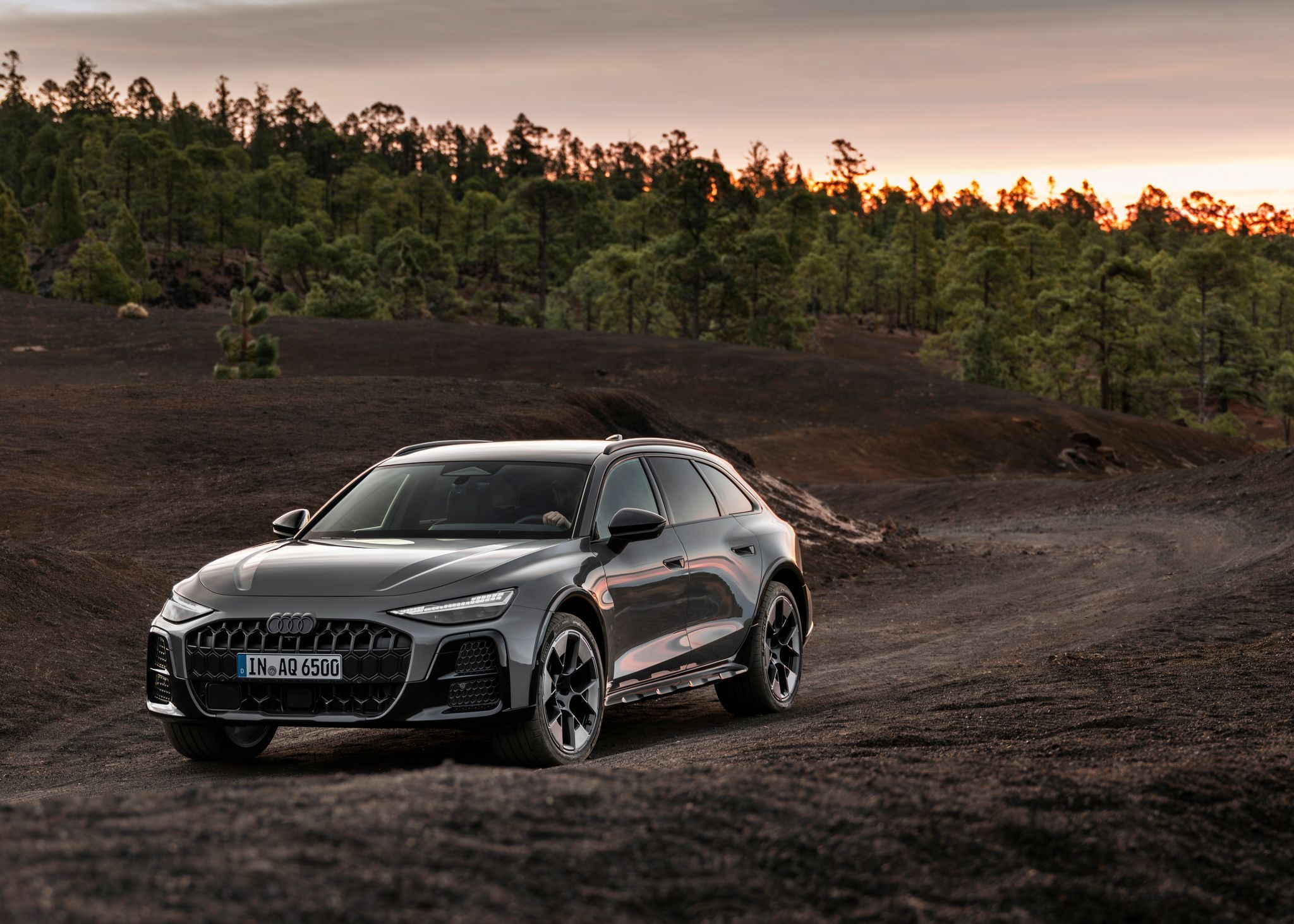 Der neue Audi A6 Allroad in unebenem Gelände
