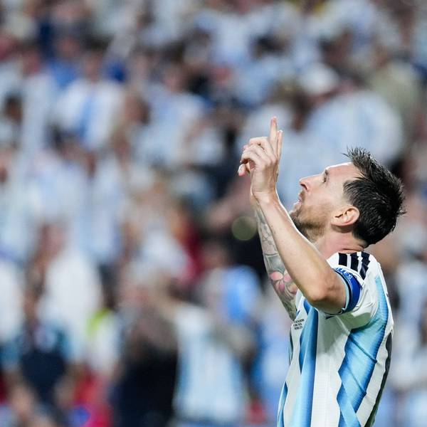 Lionel Messi jubelt.