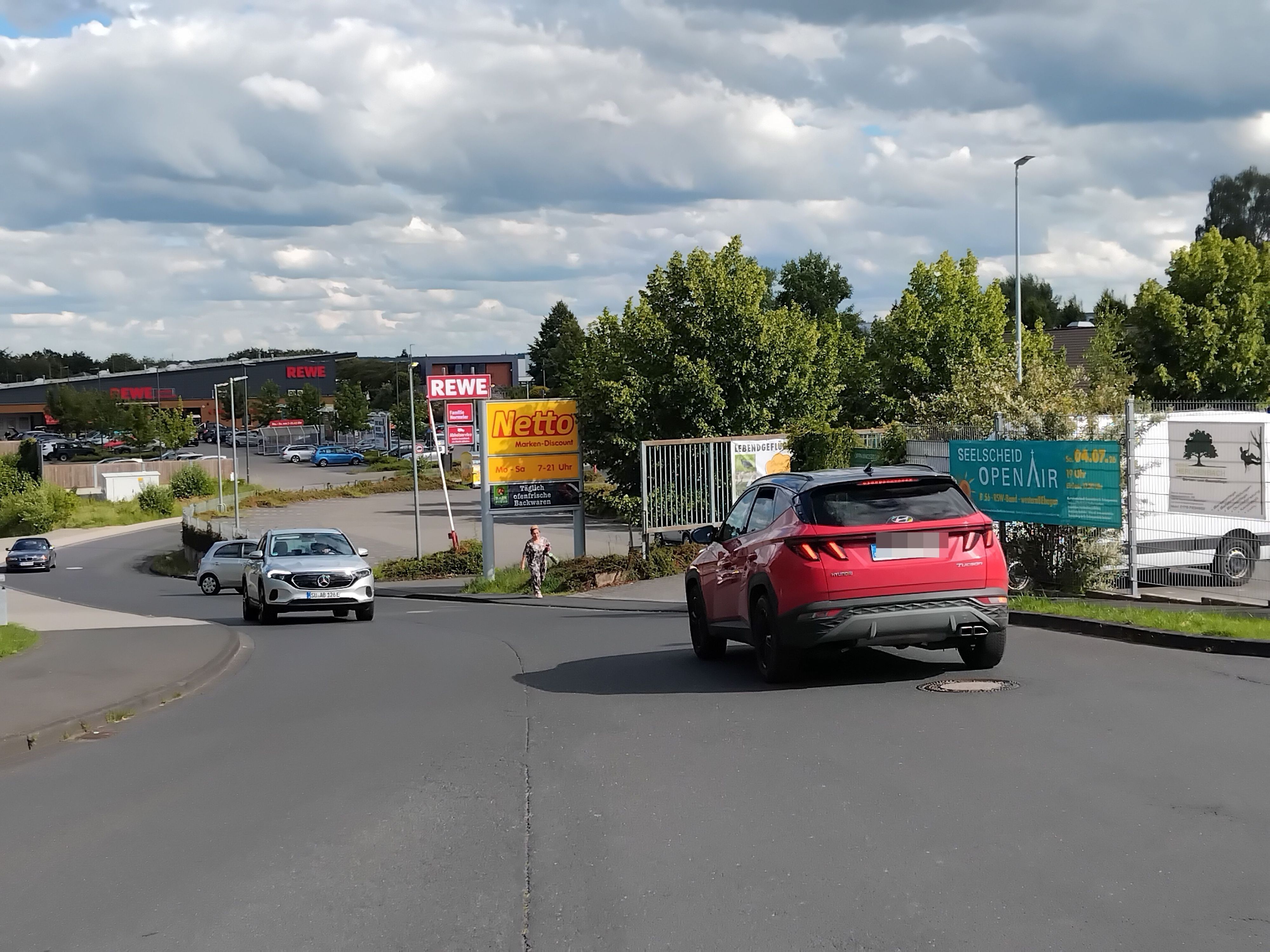 Im Gewerbegebiet Ohlenhohnstraße gibt es viele Supermärkte.