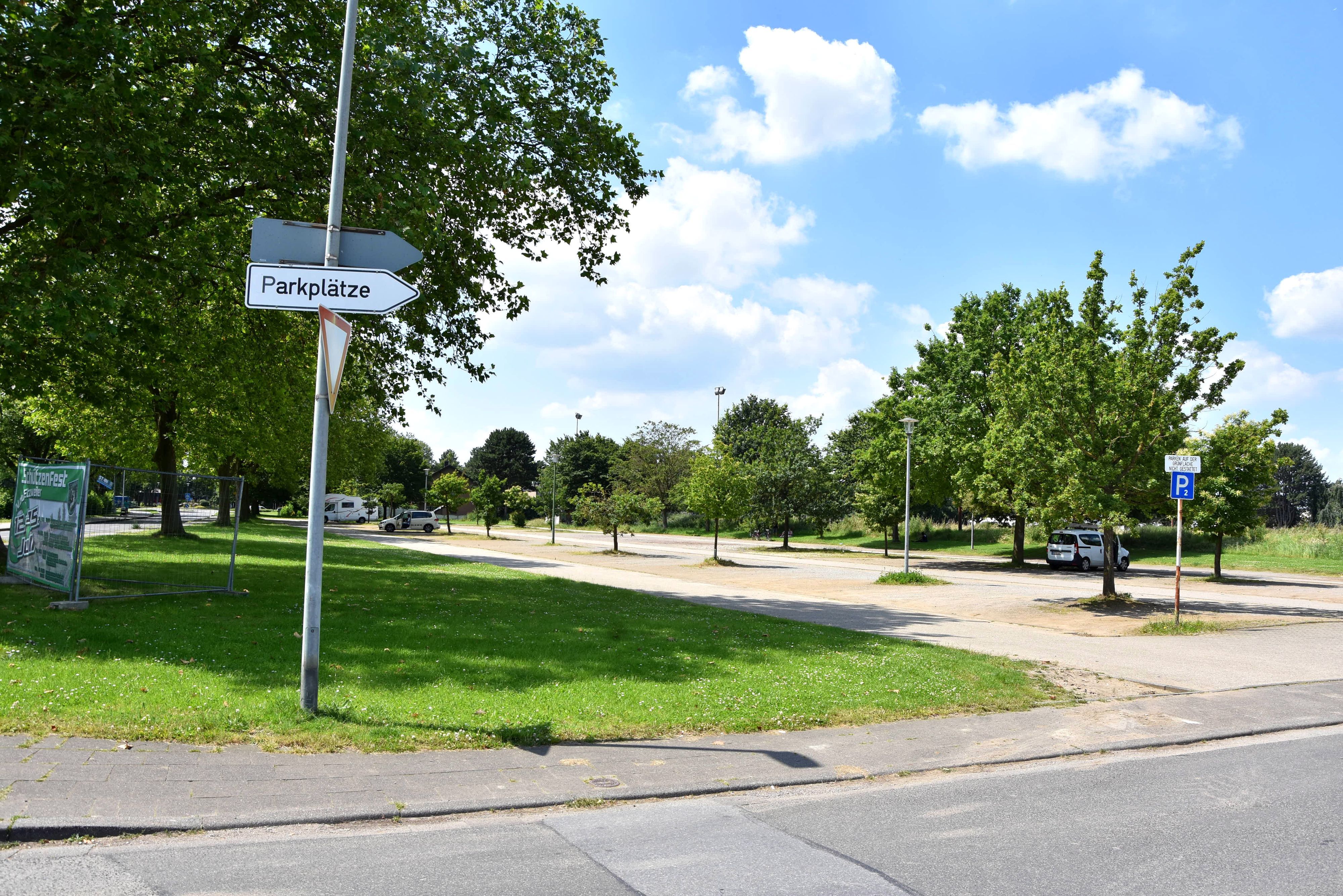 Um einen Infostand auf diesem Parkplatz war ein Streit zwischen der Stadt Elsdorf und der AfD entbrannt.