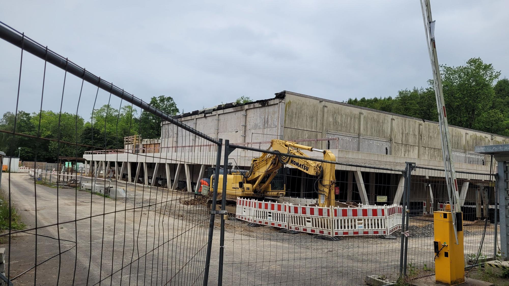 Das Foto zeigt den Rohbau der Sülztalhalle