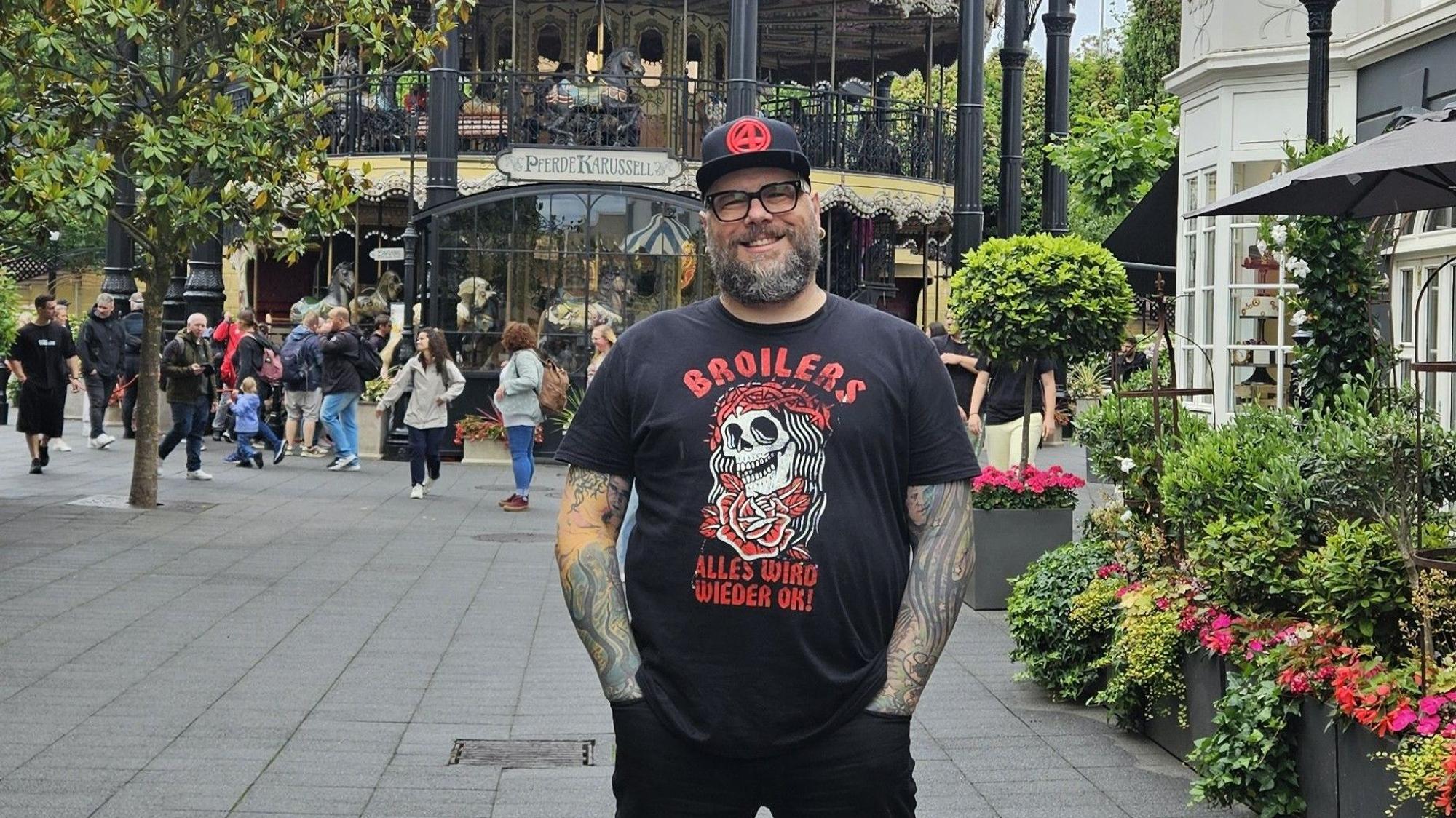 Super-Fan Andreas Sartorius im Phantasialand.