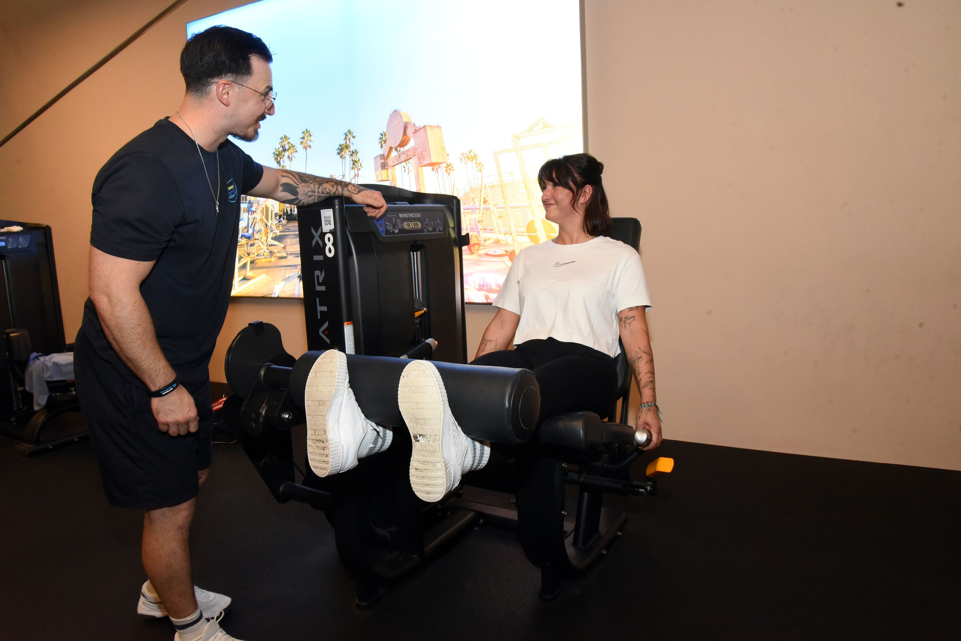 Wenn Kristina Rotärmel im Fitnesssutdio des Nümbrechter Sportparks spät an die Geräte geht, dann hat Trainer Flo Sohn meistens schon Feierabend.