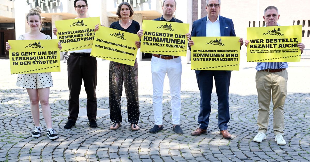 Kommunen-am-Limit-Demokratie-geht-vor-die-Hunde-Sechs-Fraktionen-fordern-Unterst-tzung-f-r-K-ln