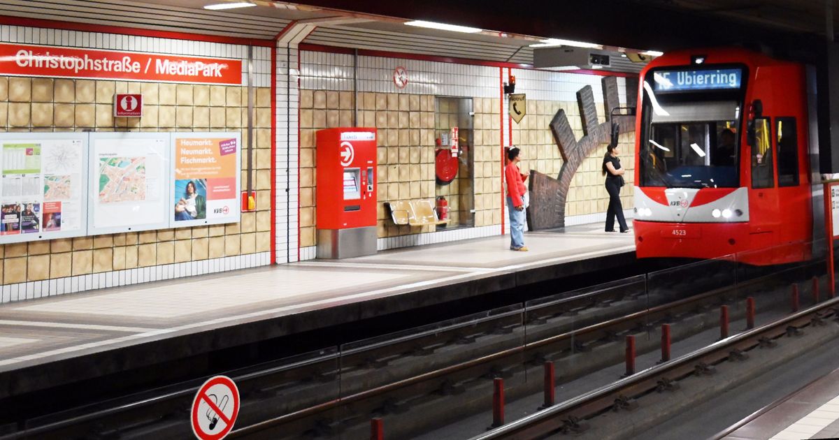 Systeme-sind-offline-Hitze-legt-KVB-Fahrplanauskunft-lahm-Fahrg-ste-in-K-ln-tappen-im-Dunkeln