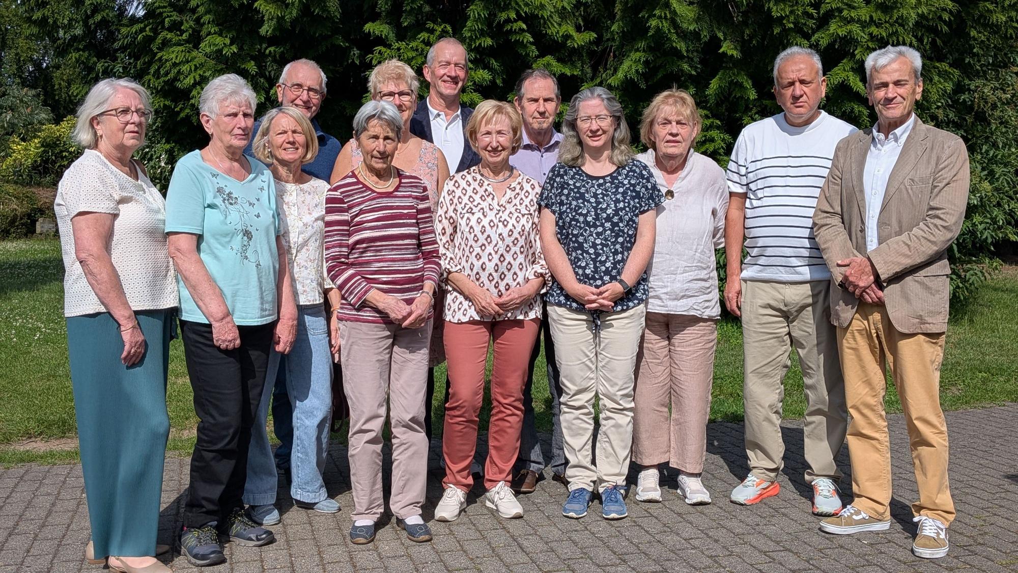 Ohne die zahlreichen ehrenamtlichen Helfern würde die Ausgabestelle in Kardorf nicht laufen. Ihnen zum Dank hatten die Organisatoren zum Jubiläumsfest eingeladen.