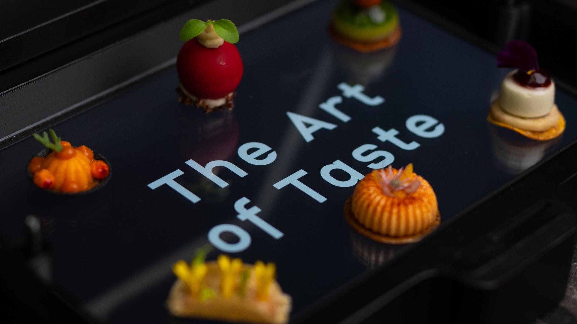Die sechs Appetizer werden im Ox & Klee in einer halb digitalisierten Box serviert.
