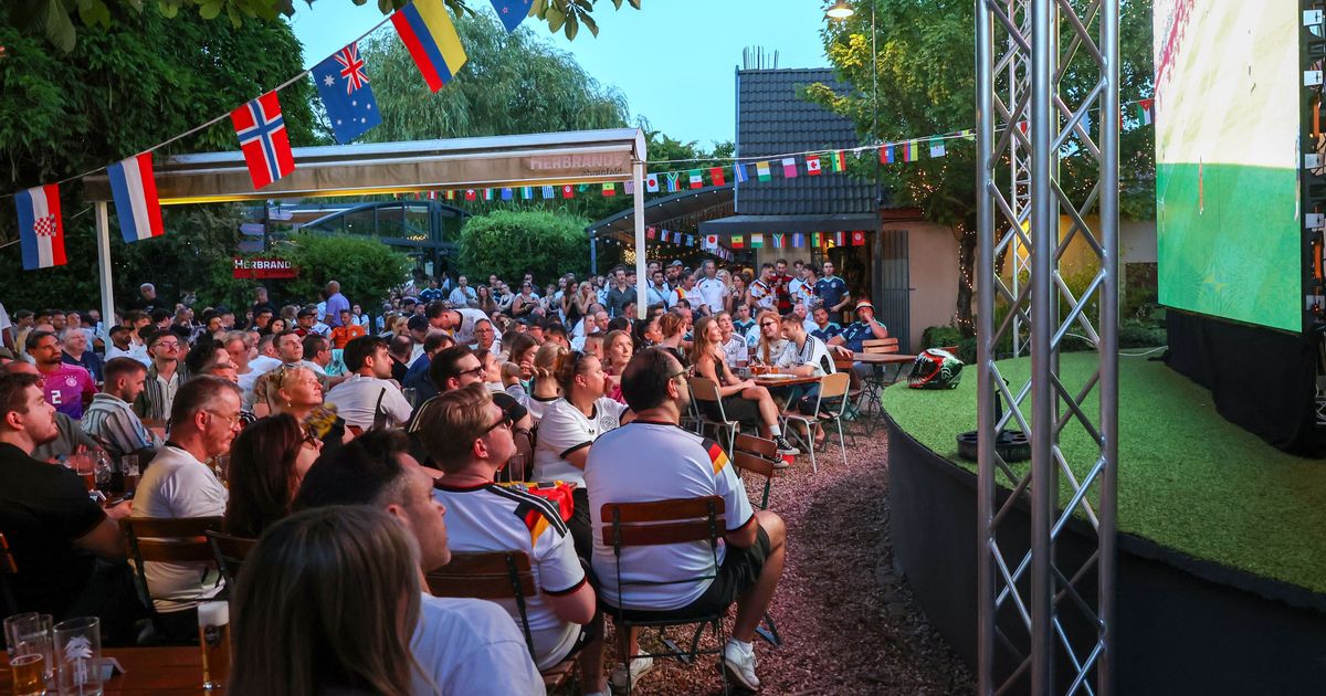 Late kick-off times: City of Cologne corrects decision on public viewing ...