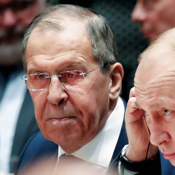 Wladimir Putin (r.), Präsident von Russland, und Sergej Lawrow, Außenminister von Russland.