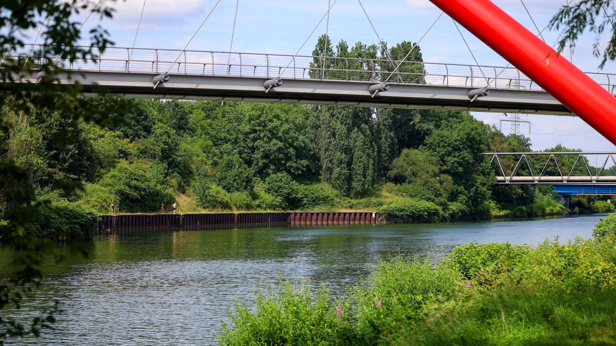 In diesem Bereich wurden die beiden Brüder von den Rettungskräften aus dem Wasser gerettet.