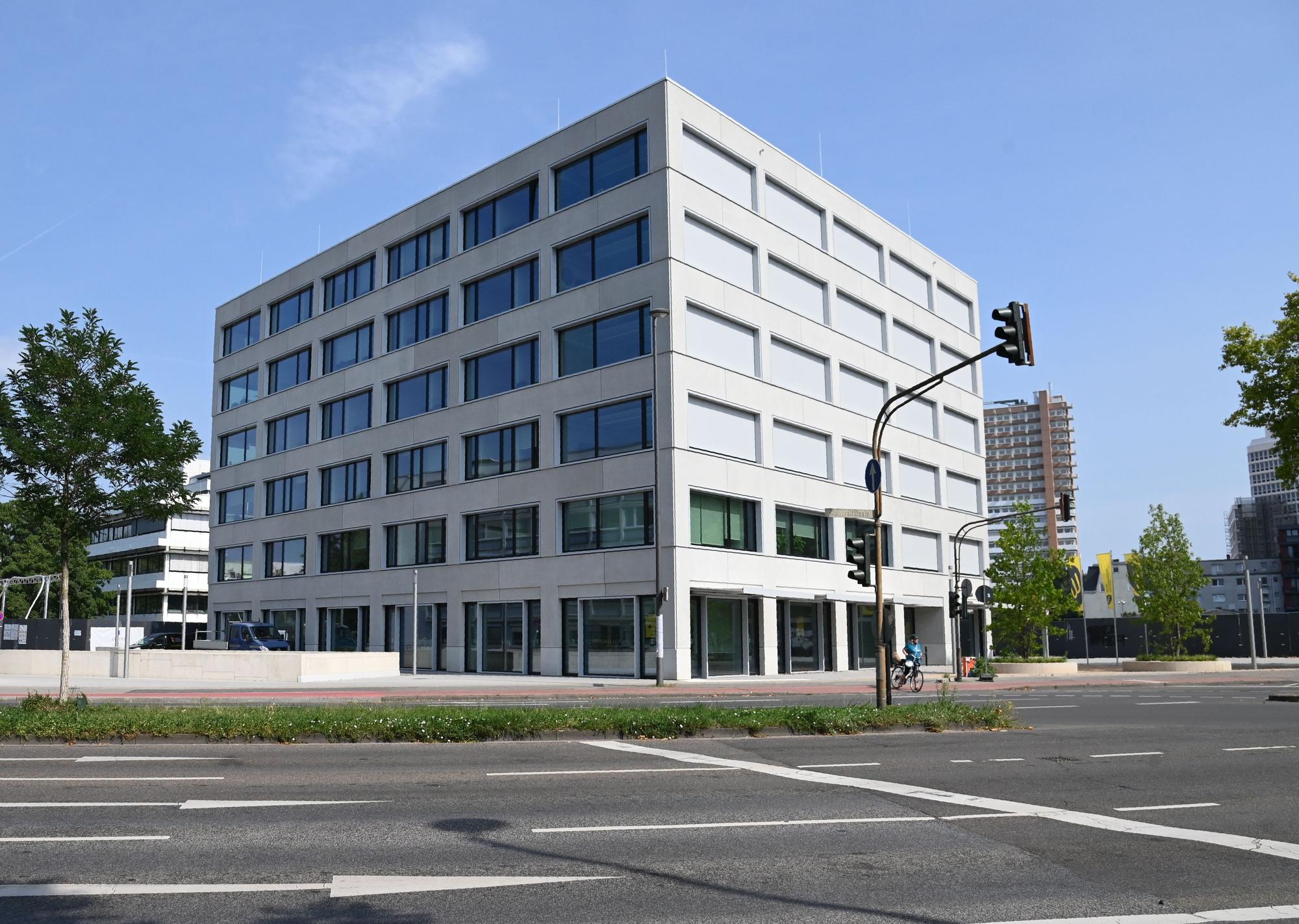 Der Neubau des Kölner Studierendenwerks an der Universitätsstraße.
