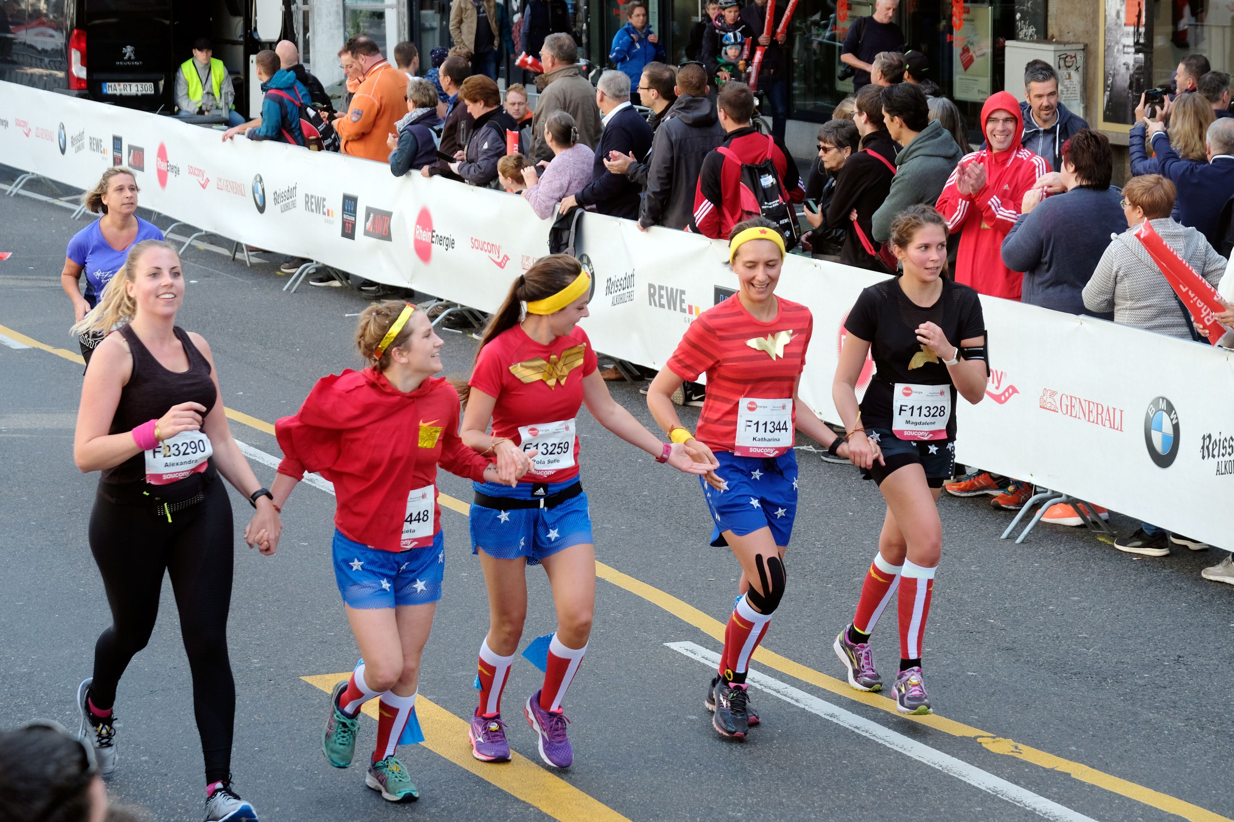 Teilnehmerinnen beim Schulmarathon.