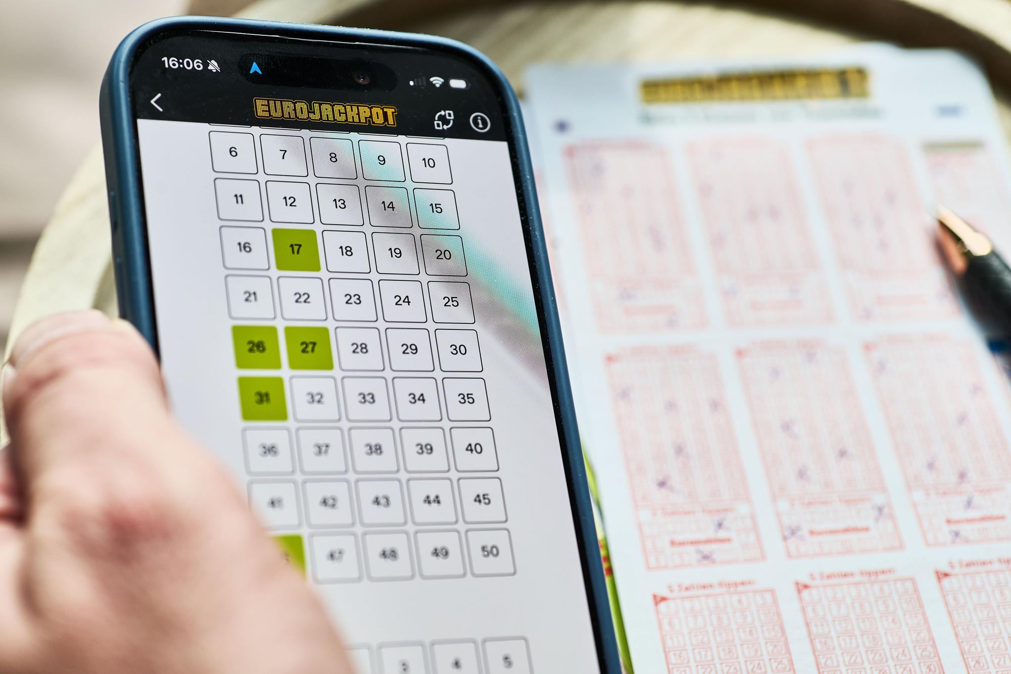 Ein Online-Tipper aus dem Sauerland traf bei der Eurojackpot-Ziehung am 26. Juni 2026 als Einziger den ersten Gewinnrang und sicherte sich rund 87,2 Millionen Euro.