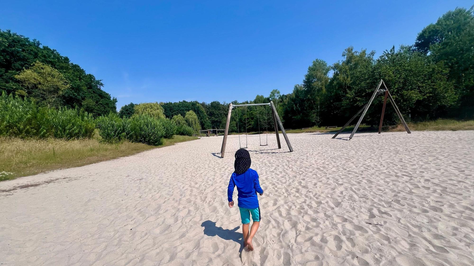 Momentan gibt es auf dem Spielplatz Leidenhausen wegen der abgebauten Geräte viel Freifläche.