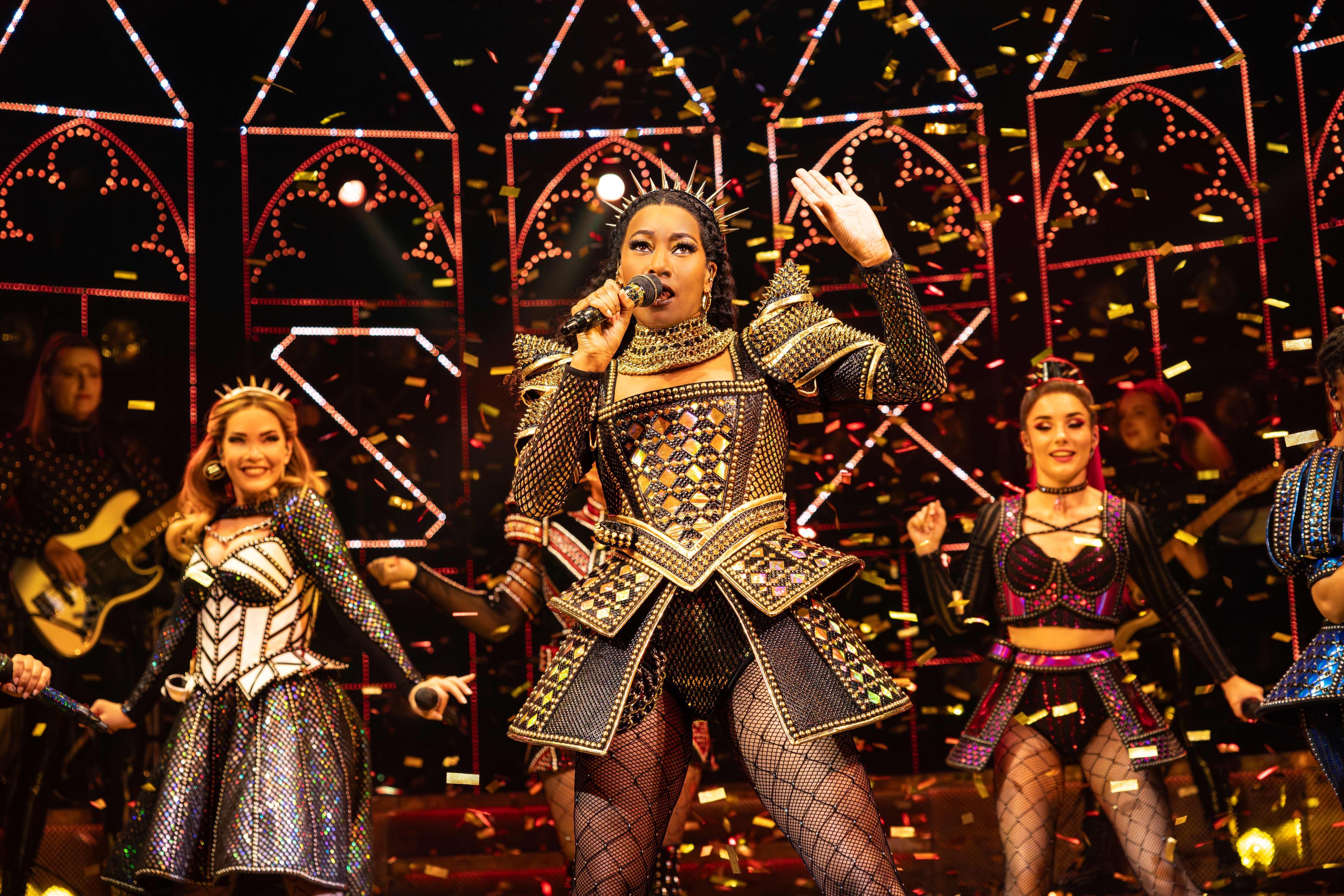 Pop-Musical-Six-Ein-vereinigtes-K-niginnenreich