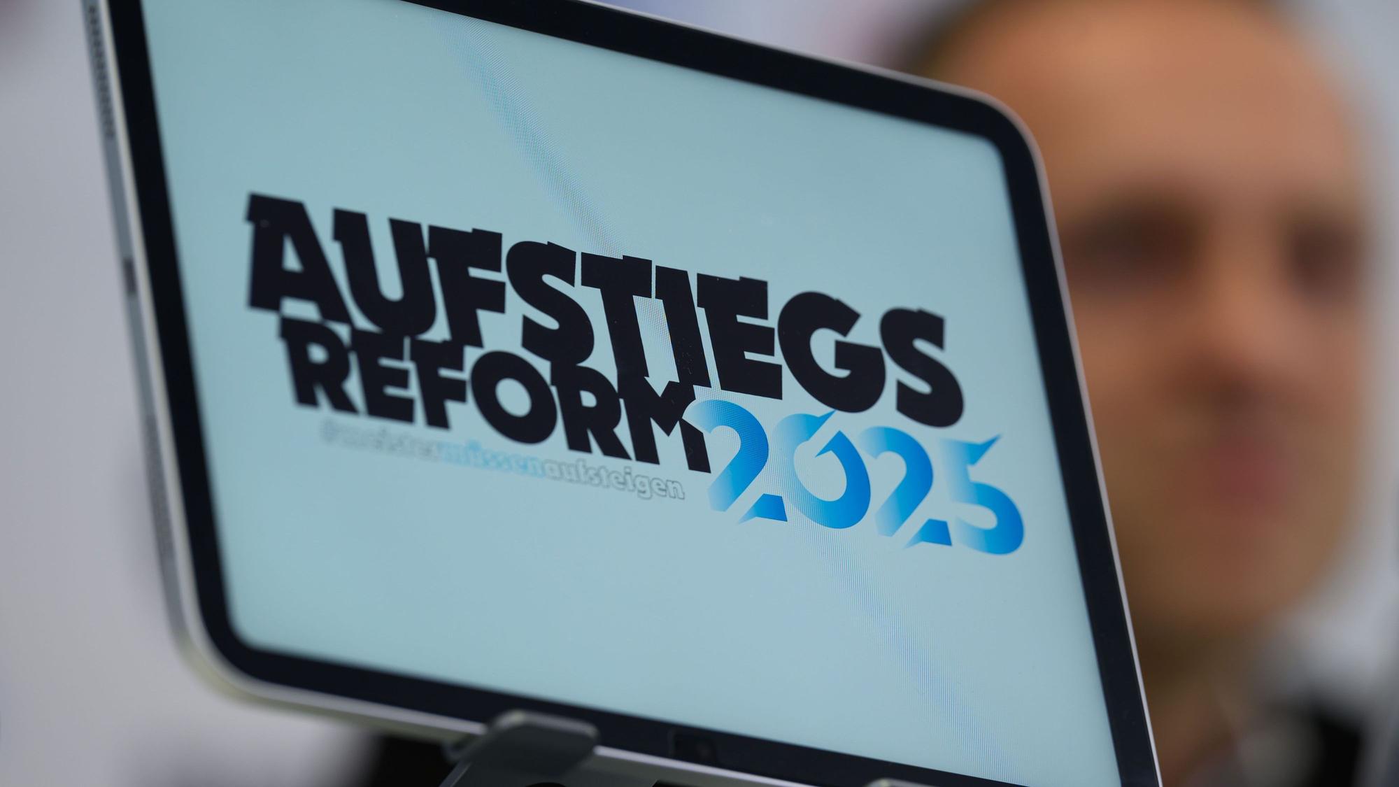 Eigentlich sollte die Regionalliga-Reform eine Lösung präsentieren. Doch bei den Abstimmungen kam es anders als gedacht.