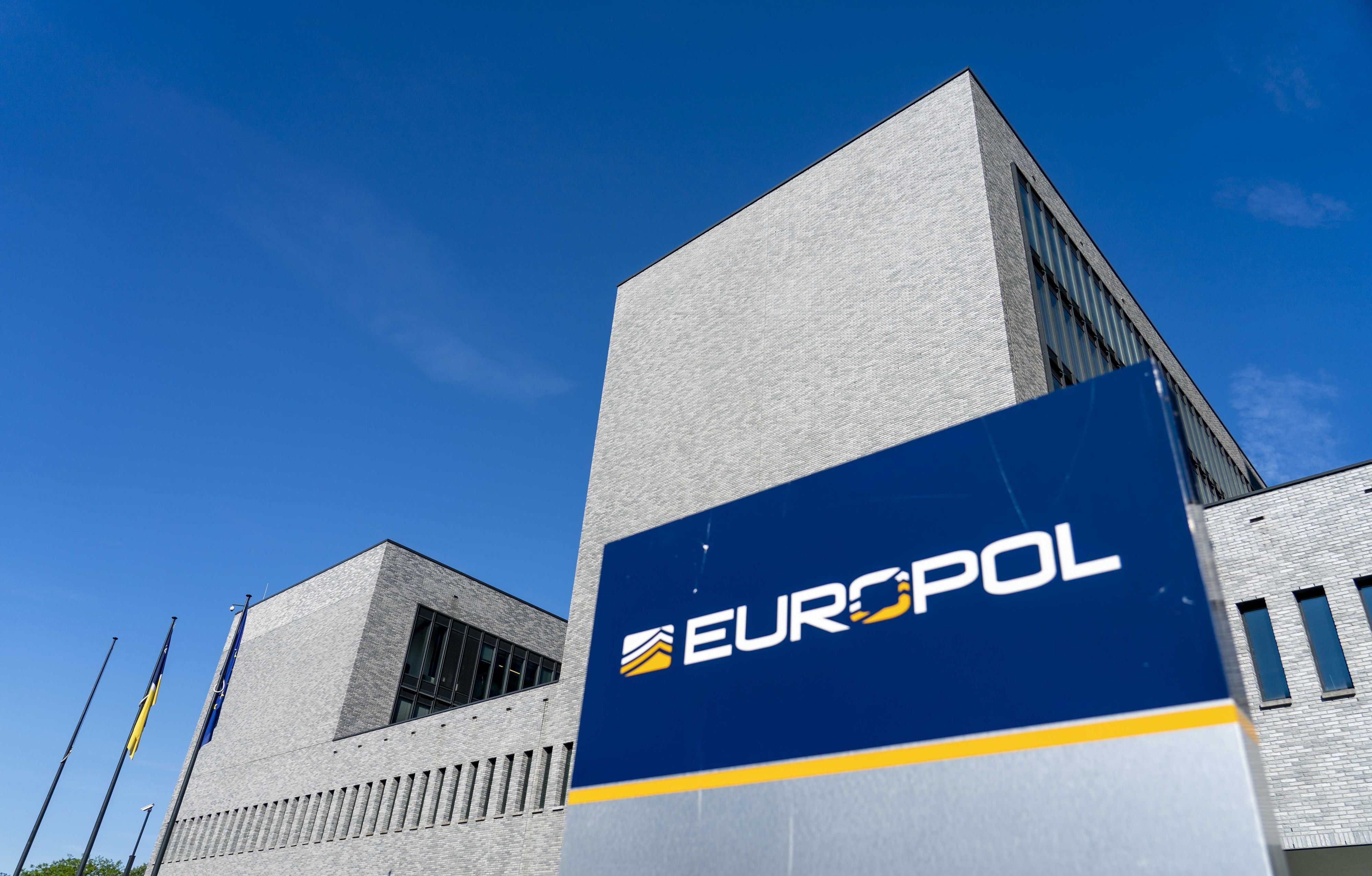 ARCHIV - 08.06.2021, Niederlande, Den Haag: Blick auf das Gebäude der EU-Polizeibehörde Europol in Den Haag. (zu dpa: «Frauen betäubt und missbraucht - Schlag gegen Online-Gruppen») Foto: Jerry Lampen/anp/dpa +++ dpa-Bildfunk +++