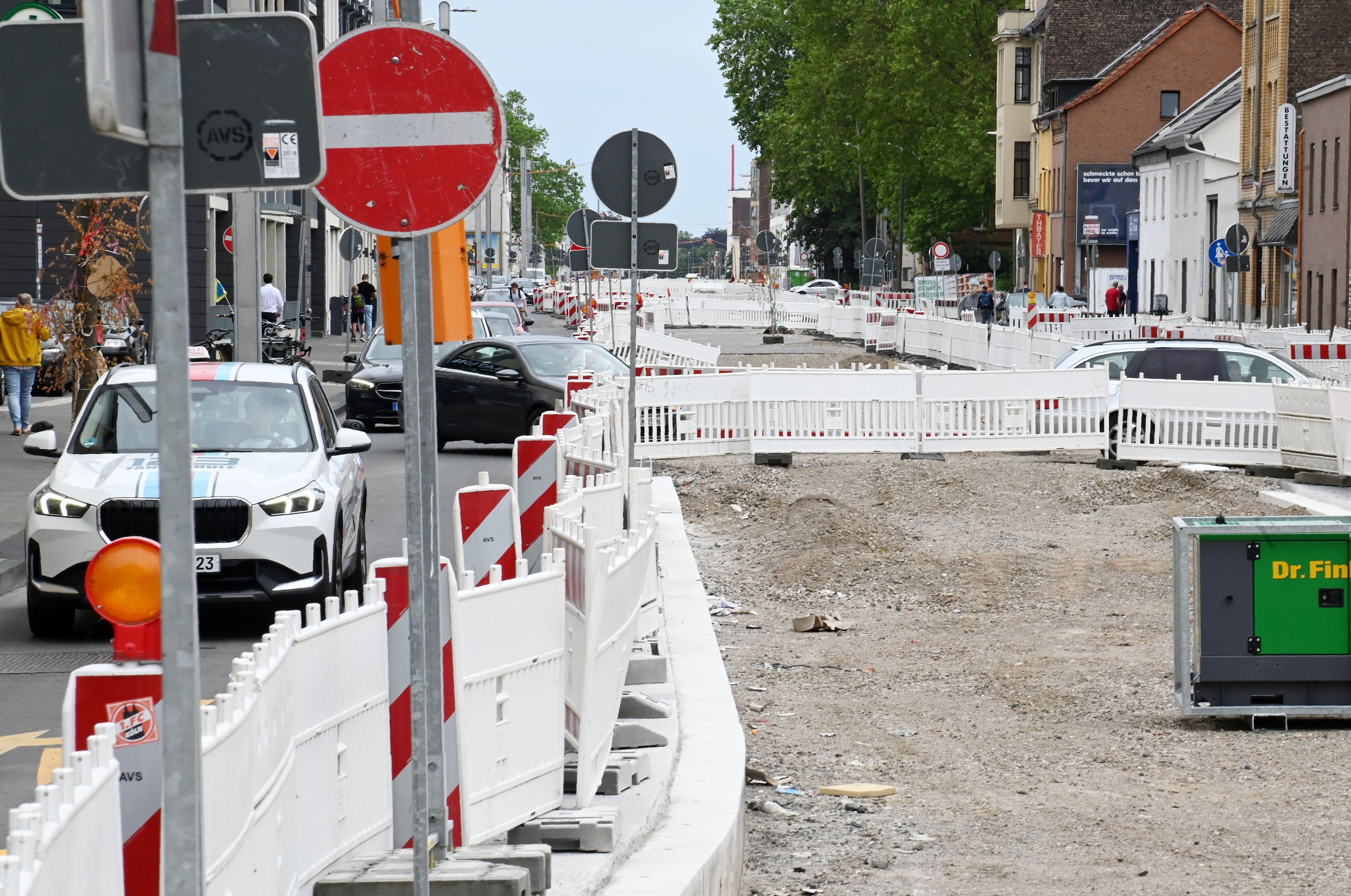 Die Bonner Straße ist noch immer eine riesige Baustelle.