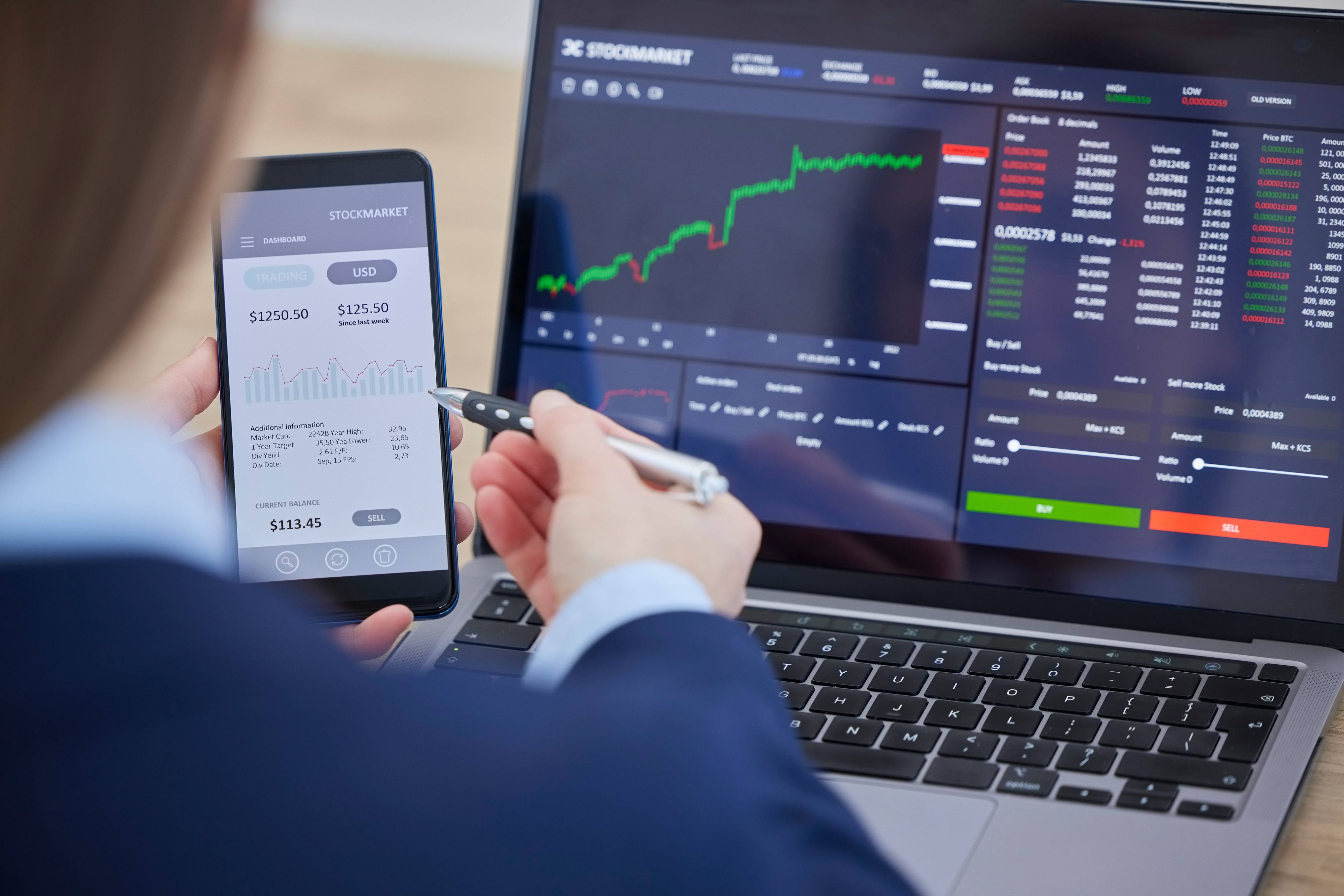 Die Geldanlage in ETF ist vor allem bei jüngeren Sparern zunehmend beliebt.