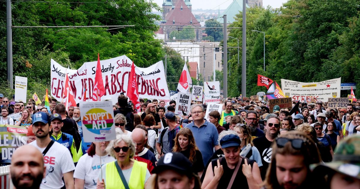 Breites Bündnis: Mehr als 30.000 Menschen protestieren in Erfurt gegen ...