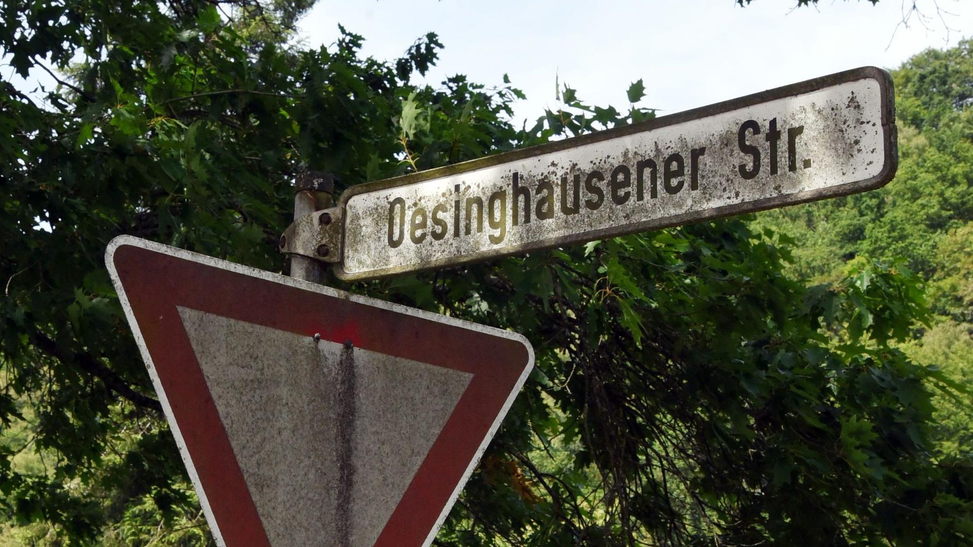 Das Straßenschild der Gemeinde Engelskirchen der Oesinghausener Straße.