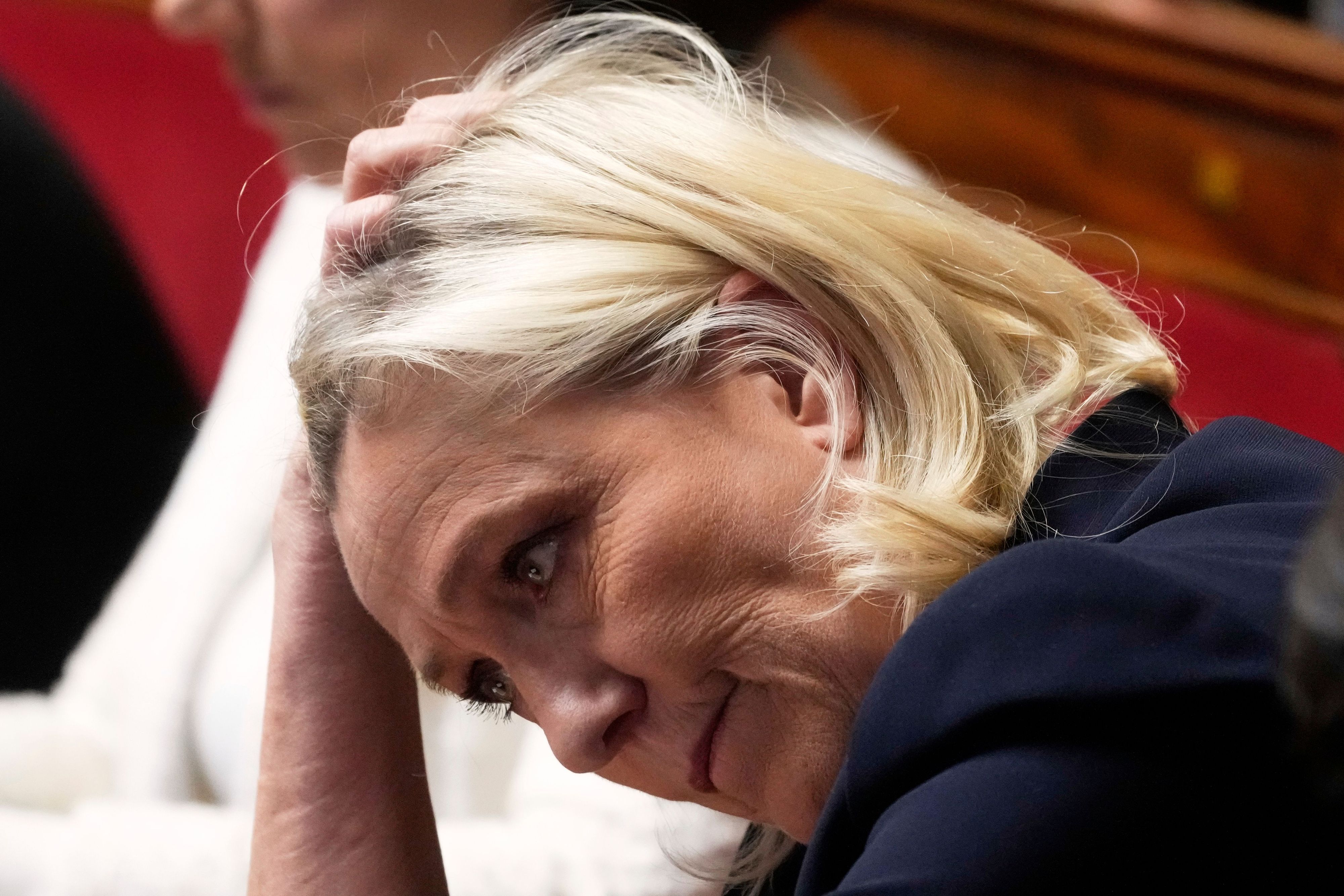 Marine Le Pen, Fraktionsvorsitzende der französischen rechtsextremen Partei Rassemblement National (RN), bei einer Sitzung der Nationalversammlung (Archivbild)