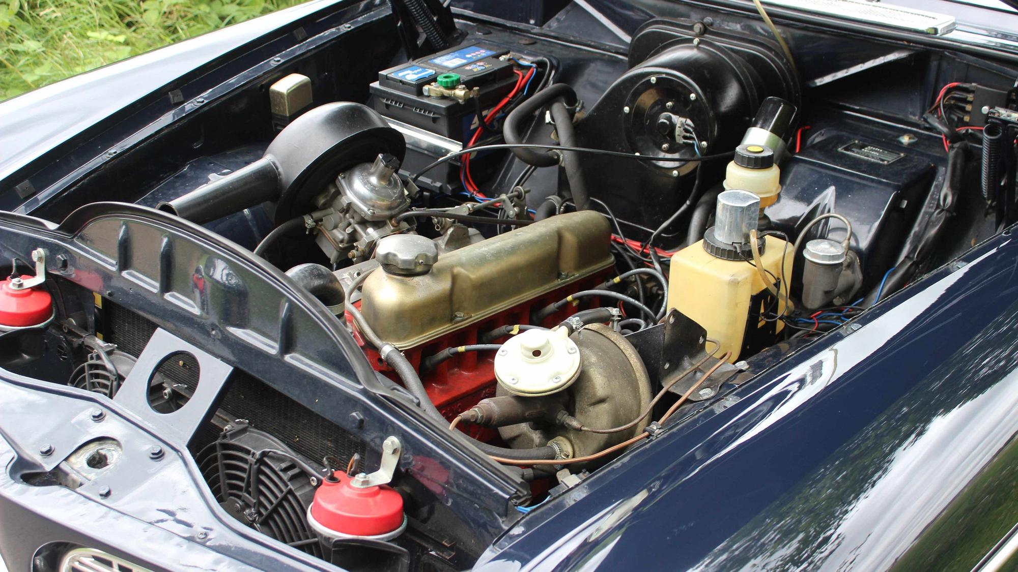 Motorraum vom Volvo P 121