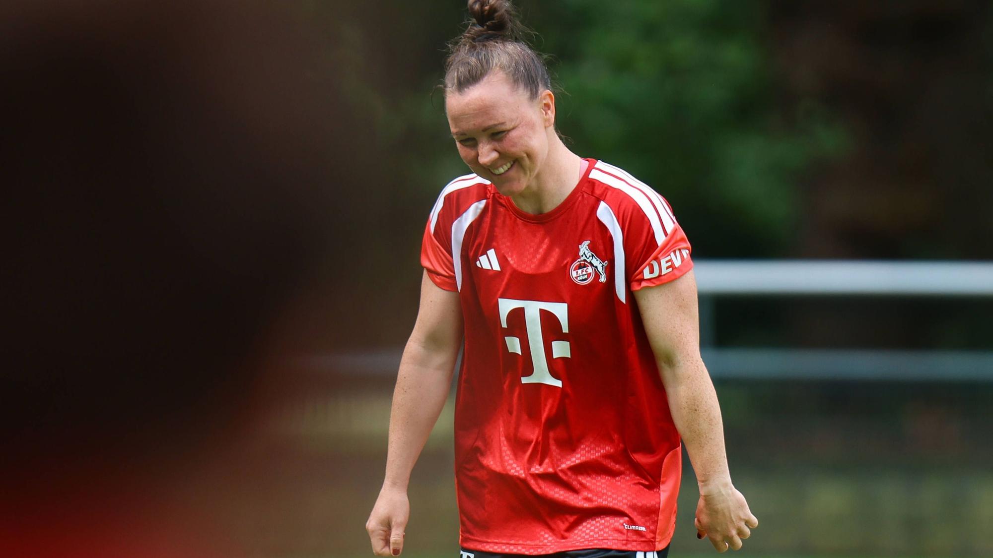 Angebot: 1. FC Köln Frauen, Auftakttraining, 05.07.2026 Marina Hegering 1. FC Köln, 33 Auftakttraining der Frauen des 1. FC Köln zur Saison 2026/27 der 1. Frauen Fussball Bundesliga, Trainingsgelände am Geißbockheim, Köln, 05.07.2026 DFL/DFB regulations prohibit any use of photographs as image sequences and/or quasi-video. *** 1 FC Köln Women, Season-Opening Training Session, July 5, 2026 Marina Hegering 1 FC Köln, 33 First training session of the 1 FC Köln womens team for the 202627 season of the Womens Bundesliga, training grounds at Geißbockheim, Cologne, July 5, 2026 DFL DFB regulations prohibit any use of photographs as image sequences and/or quasi-video Copyright: xBEAUTIFULxSPORTS/Freisenx