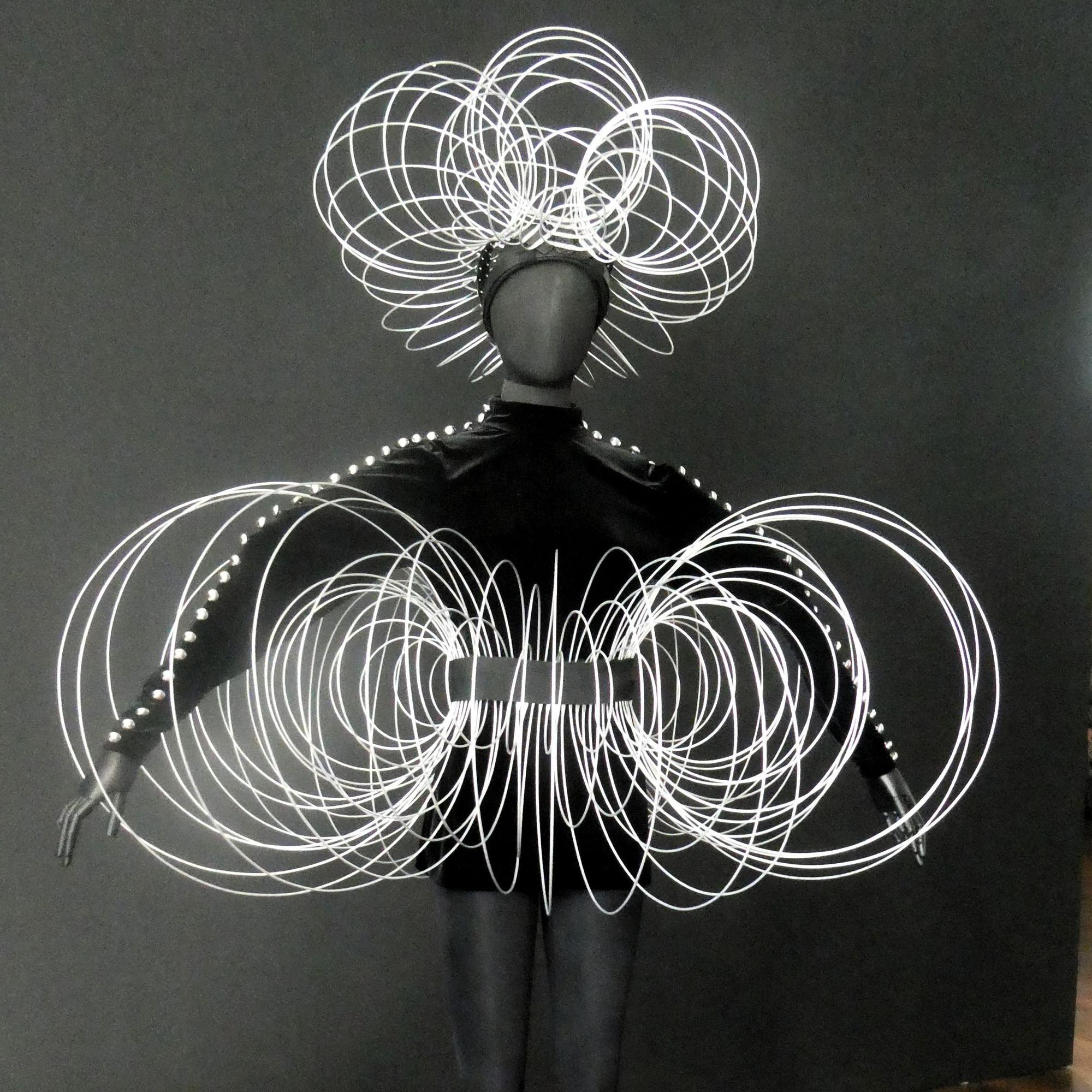 Figur aus dem Triadischen Ballett von Oskar Schlemmer