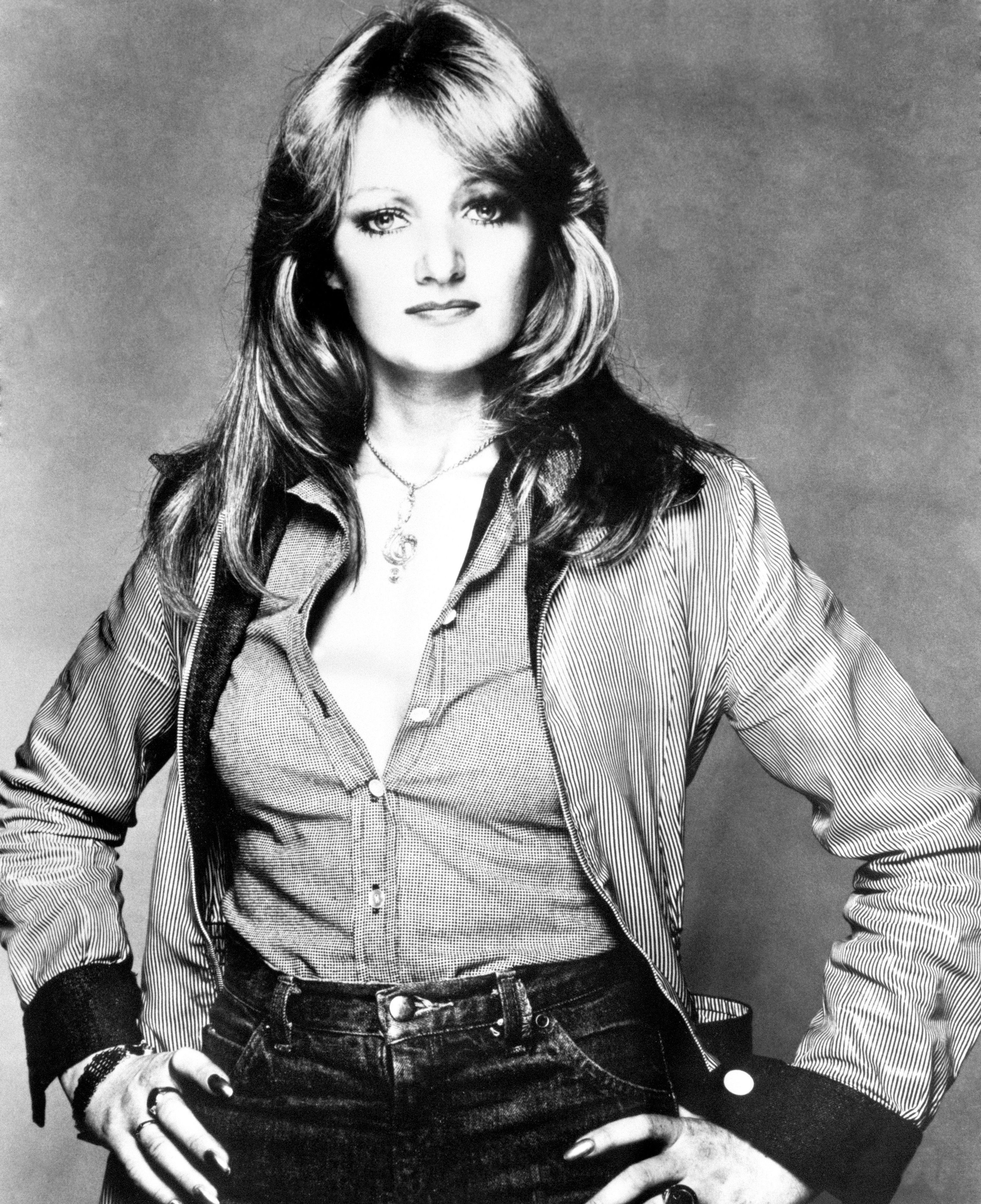 Bonnie Tyler posiert.