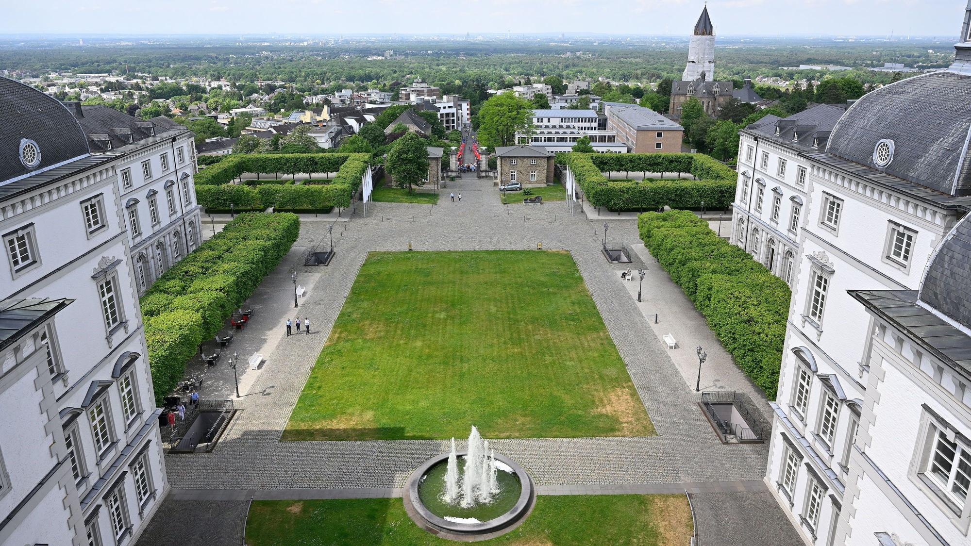 Bensberg. Grandhotel Schloss Bensberg. Blick vom Schlossturm