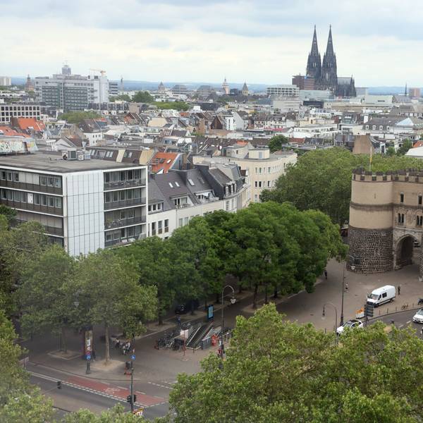 Der Rudolfplatz hat in den letzten Jahren sein Gesicht verändert. Dafür sorgen vor allem die Wallarkaden und das „Haus am Rudolfplatz“.