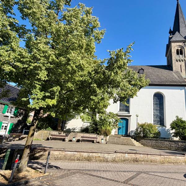 Das Mäuerchen in der Kirchenkurve