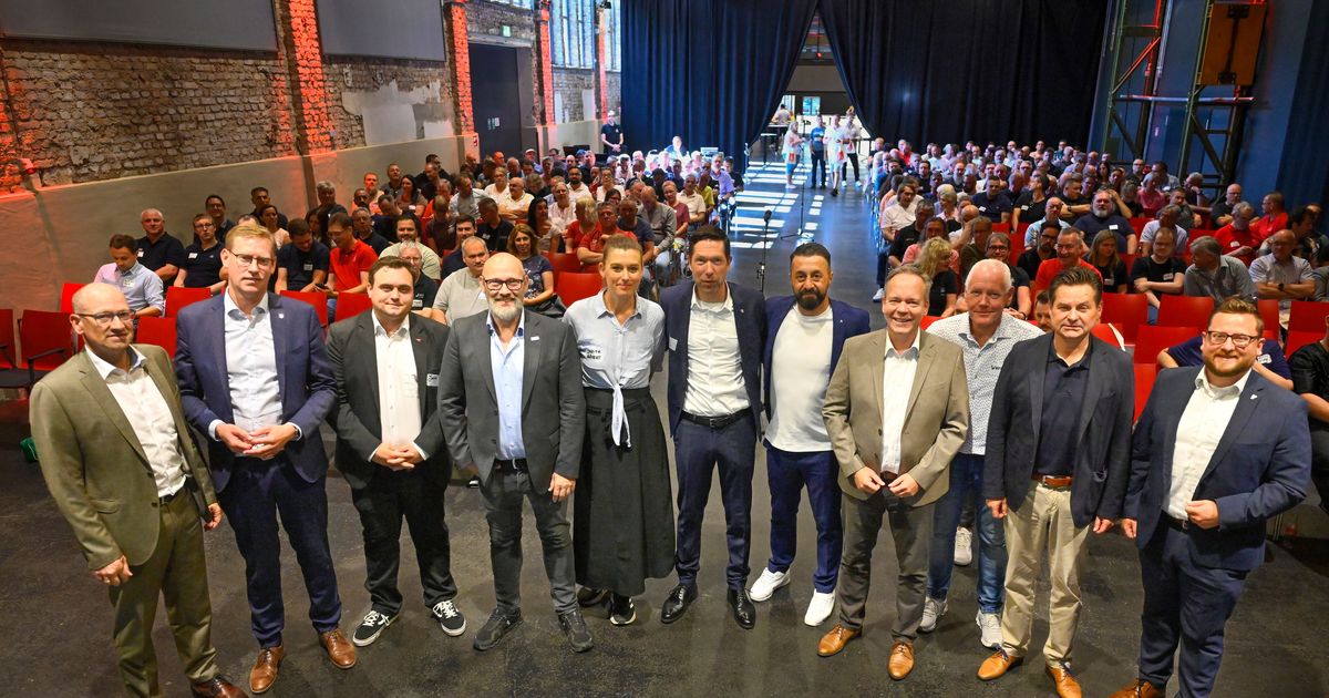 Voice of the colleagues: First IG Metall works council meeting in ...