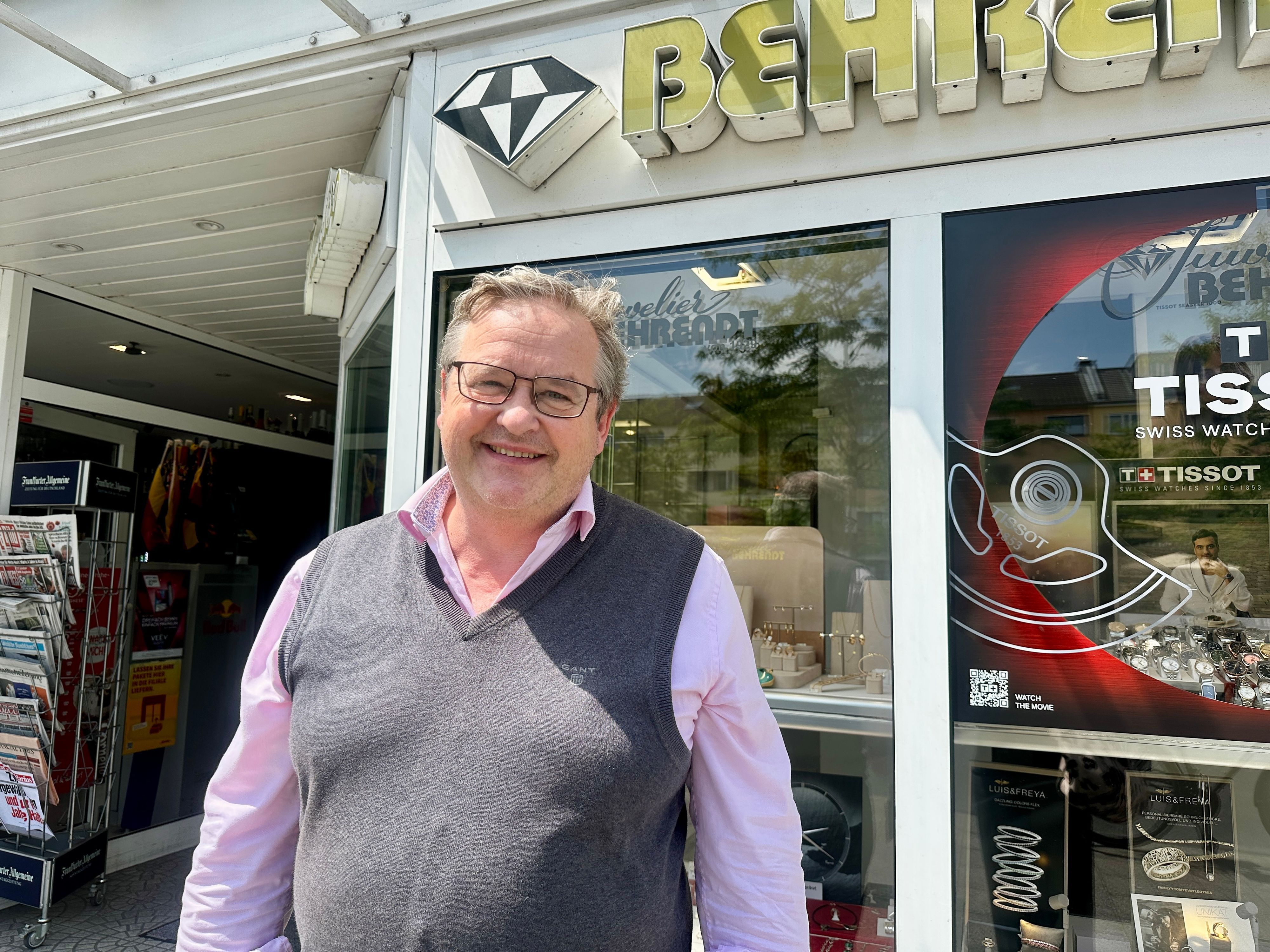 Juwelier Wolfgang Behrendt ist der Vorsitzende des Treffpunkt Rodenkirchen.