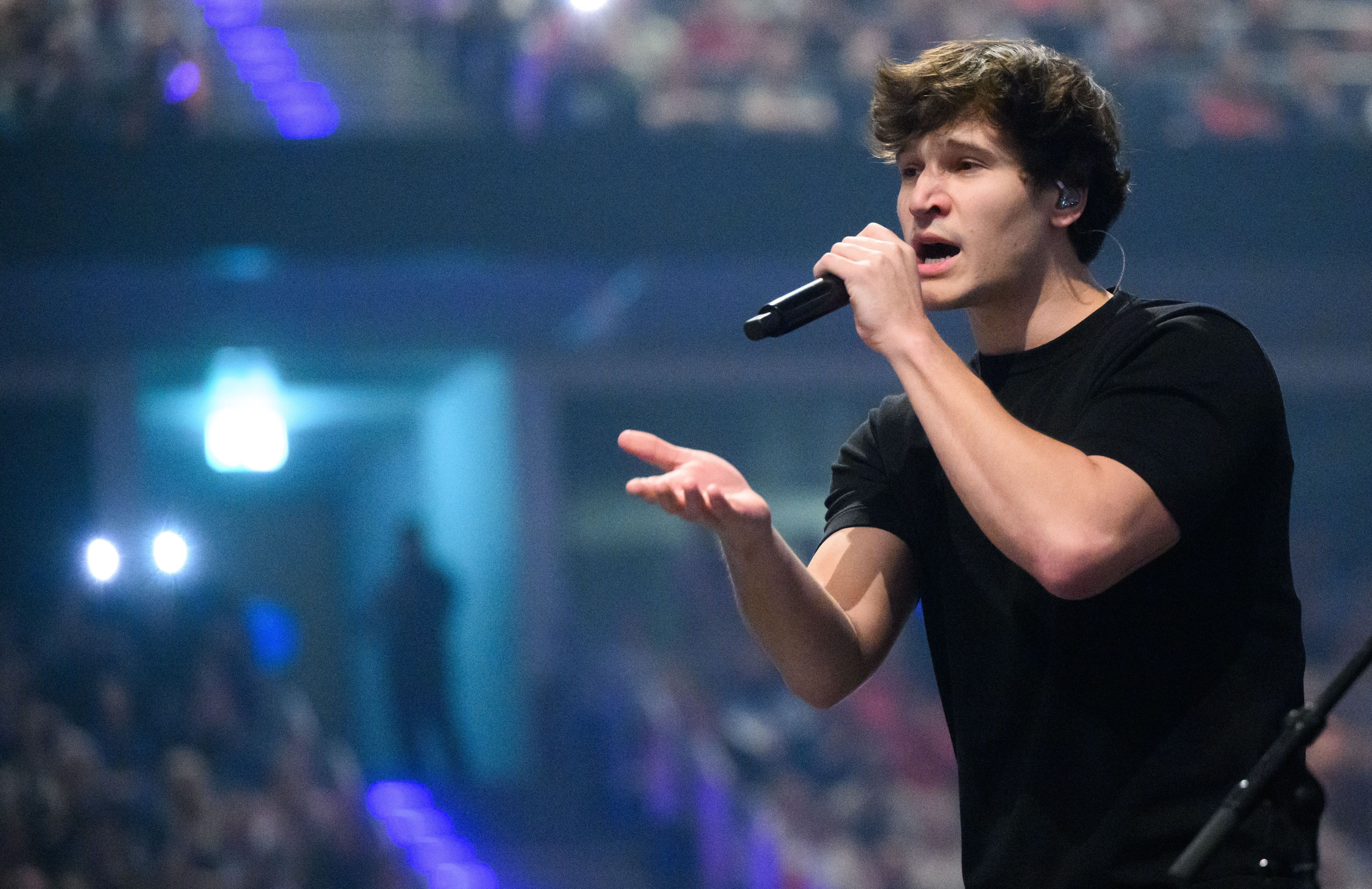 Wincent Weiss bei einem Konzert in Hannover