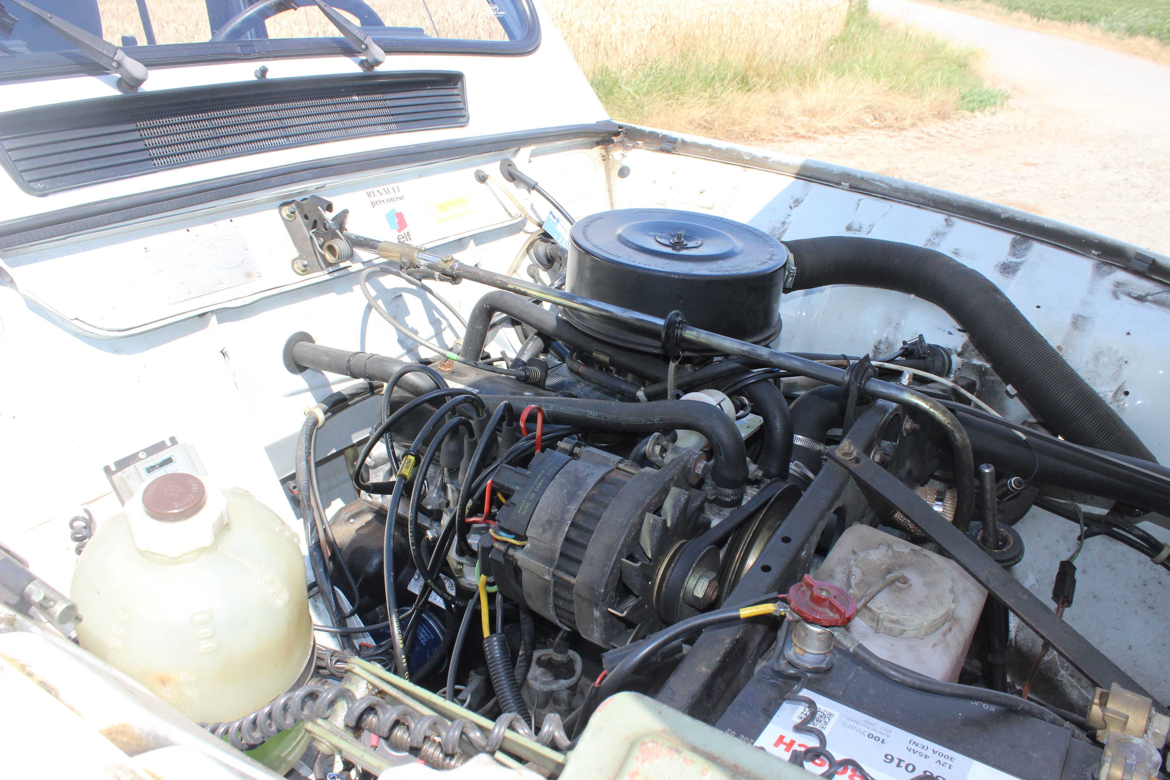 Motor des R 4