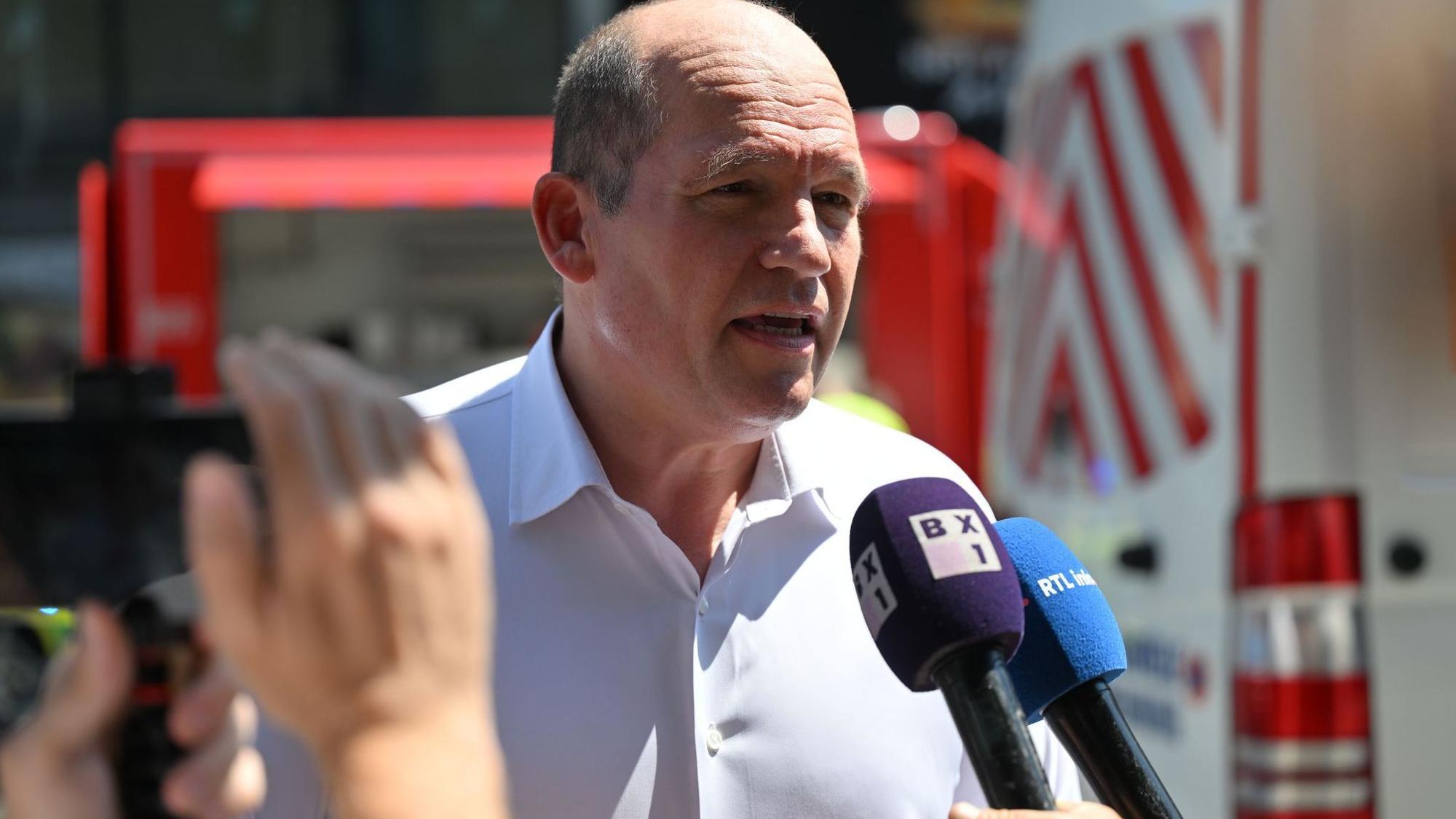 Bürgermeister Philippe Close dankte den Rettungskräften.