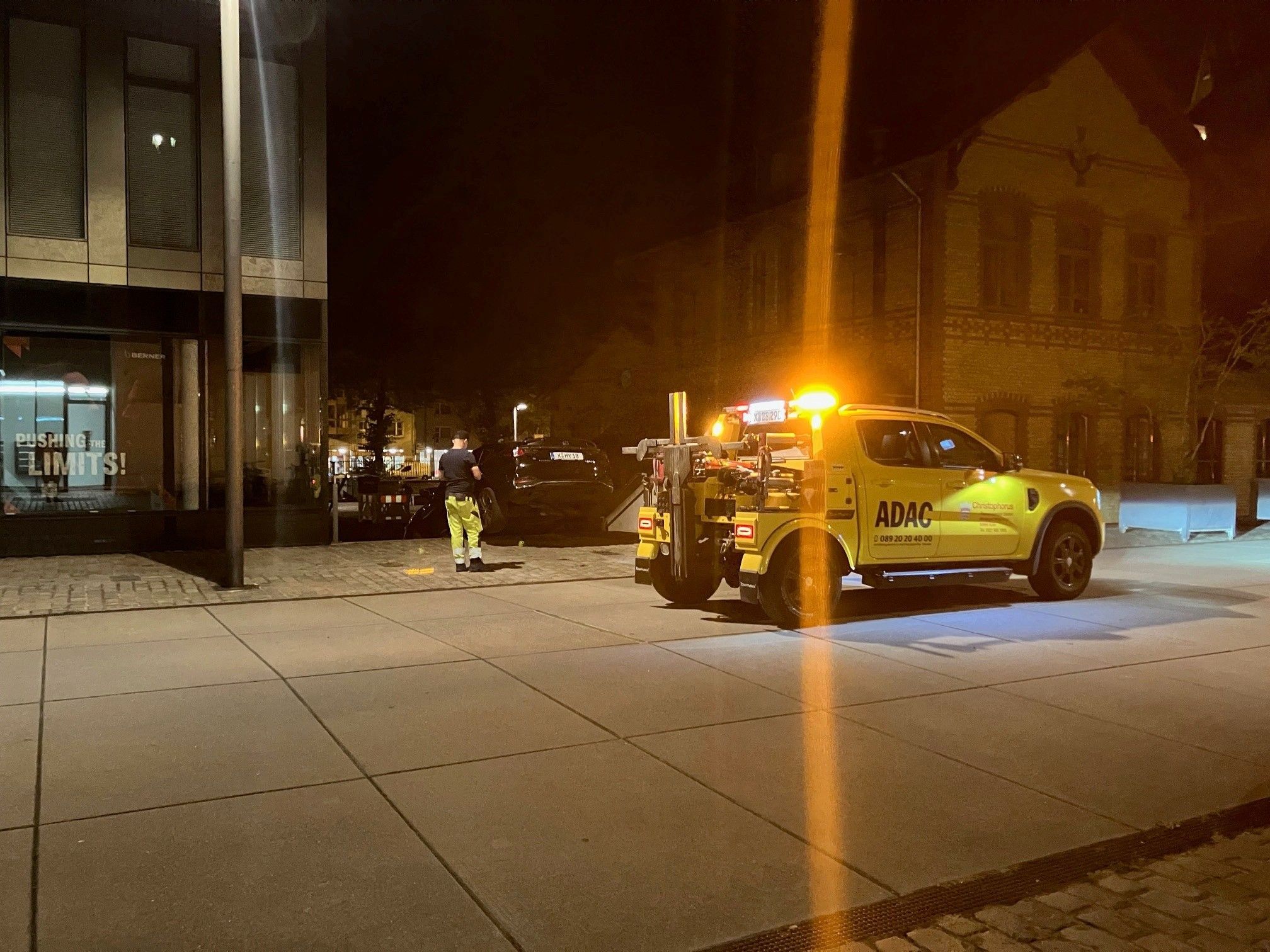Erst mithilfe des ADAC konnte der Uber-Fahrer aus seiner misslichen Lage befreit werden.