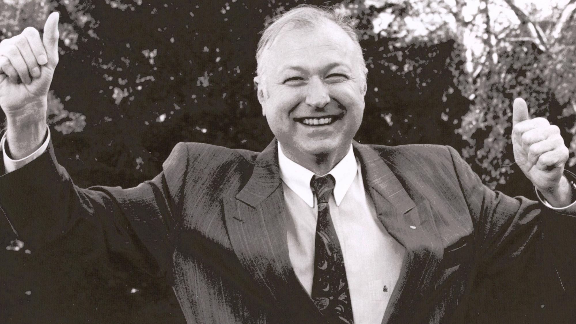Rolf Dietmar Schuster war Präsident der Großen Mülheimer Karnevals-Gesellschaft (G.M.K.G.), Foto von 1993.