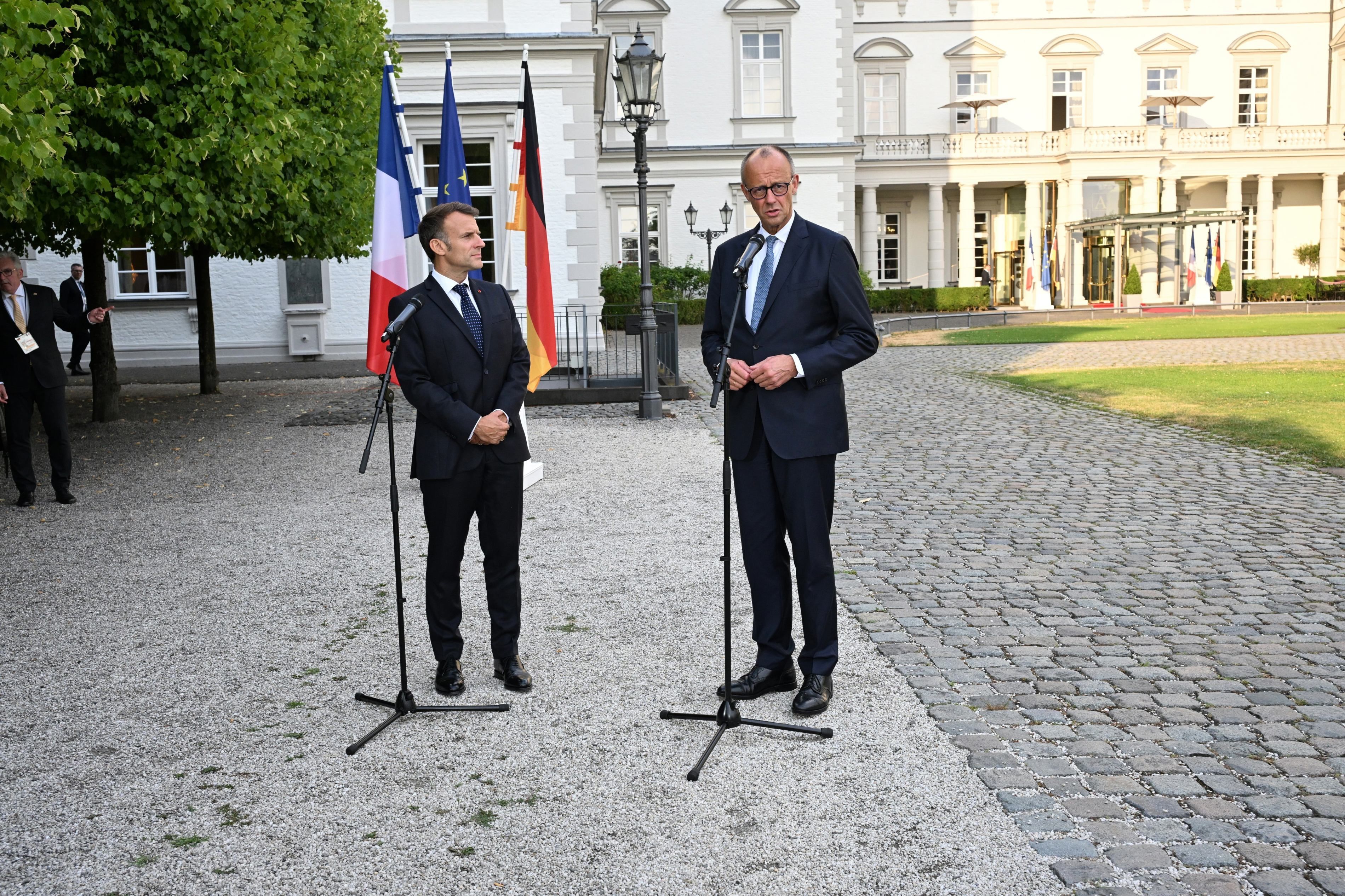 Friedrich Merz Merz und Emmanuel Macron im Althoff Grandhotel Schloss Bensberg