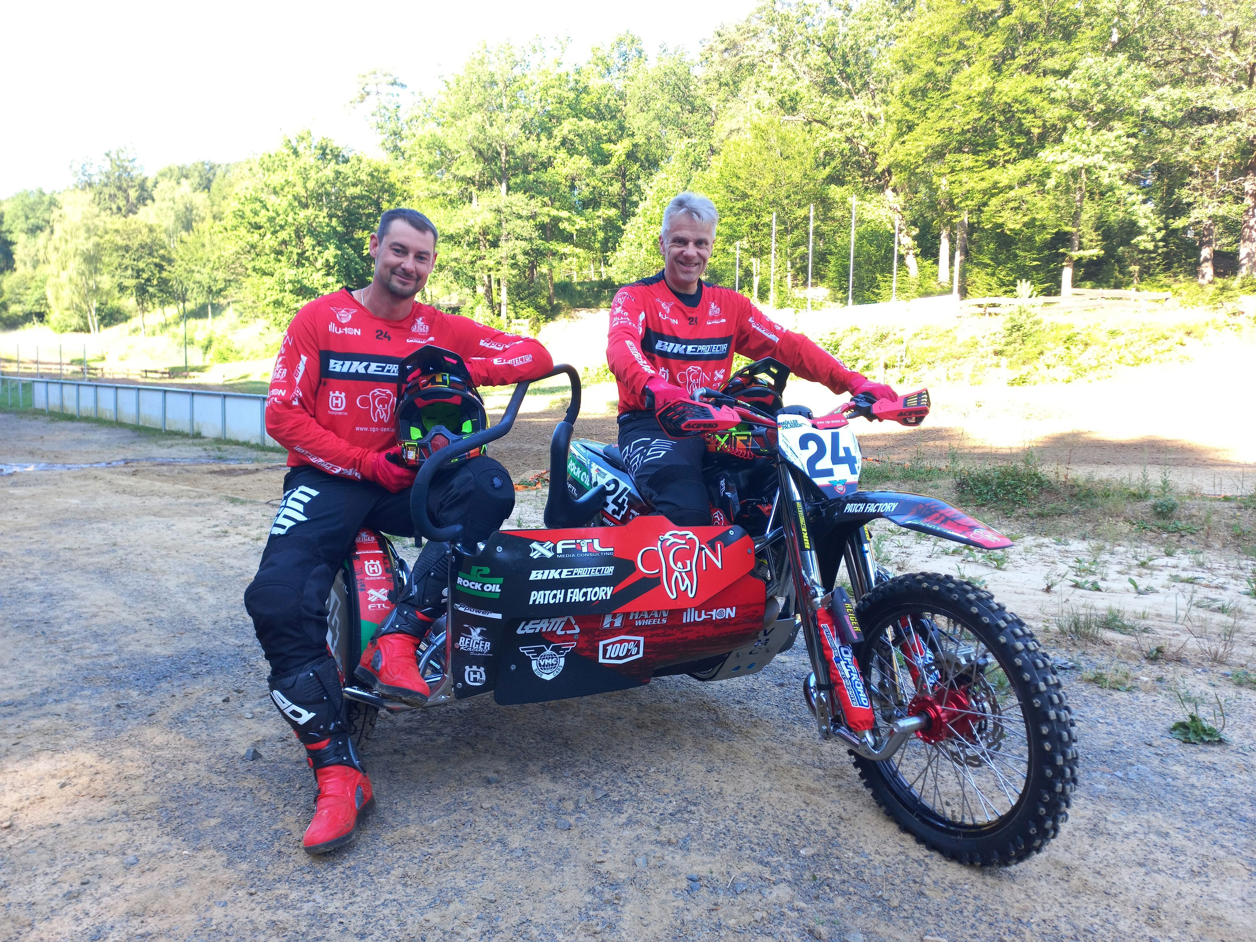 André Müller und Kevin Palausch auf dem Seitenwagen