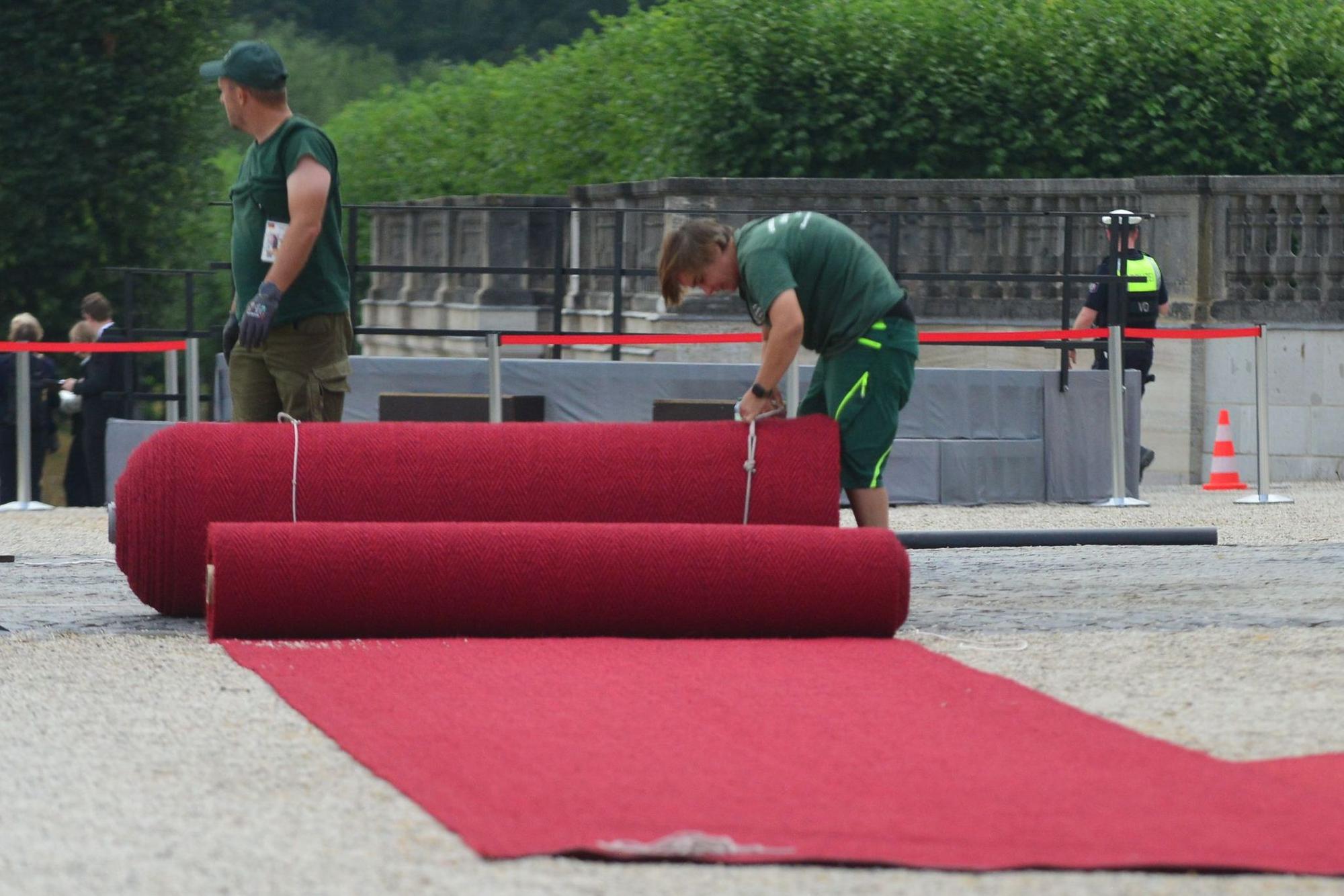 Zu sehen sind Arbeiter.