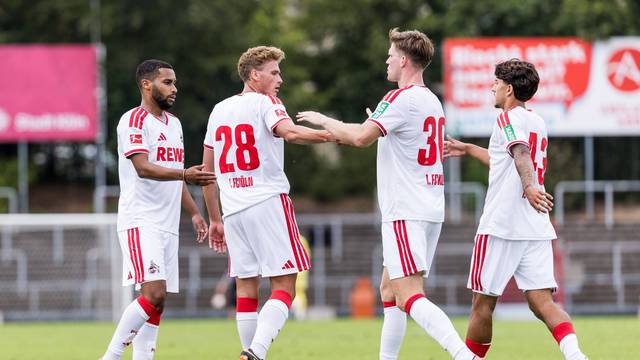 Torjubel im Testspiel beim 1. FC Köln.