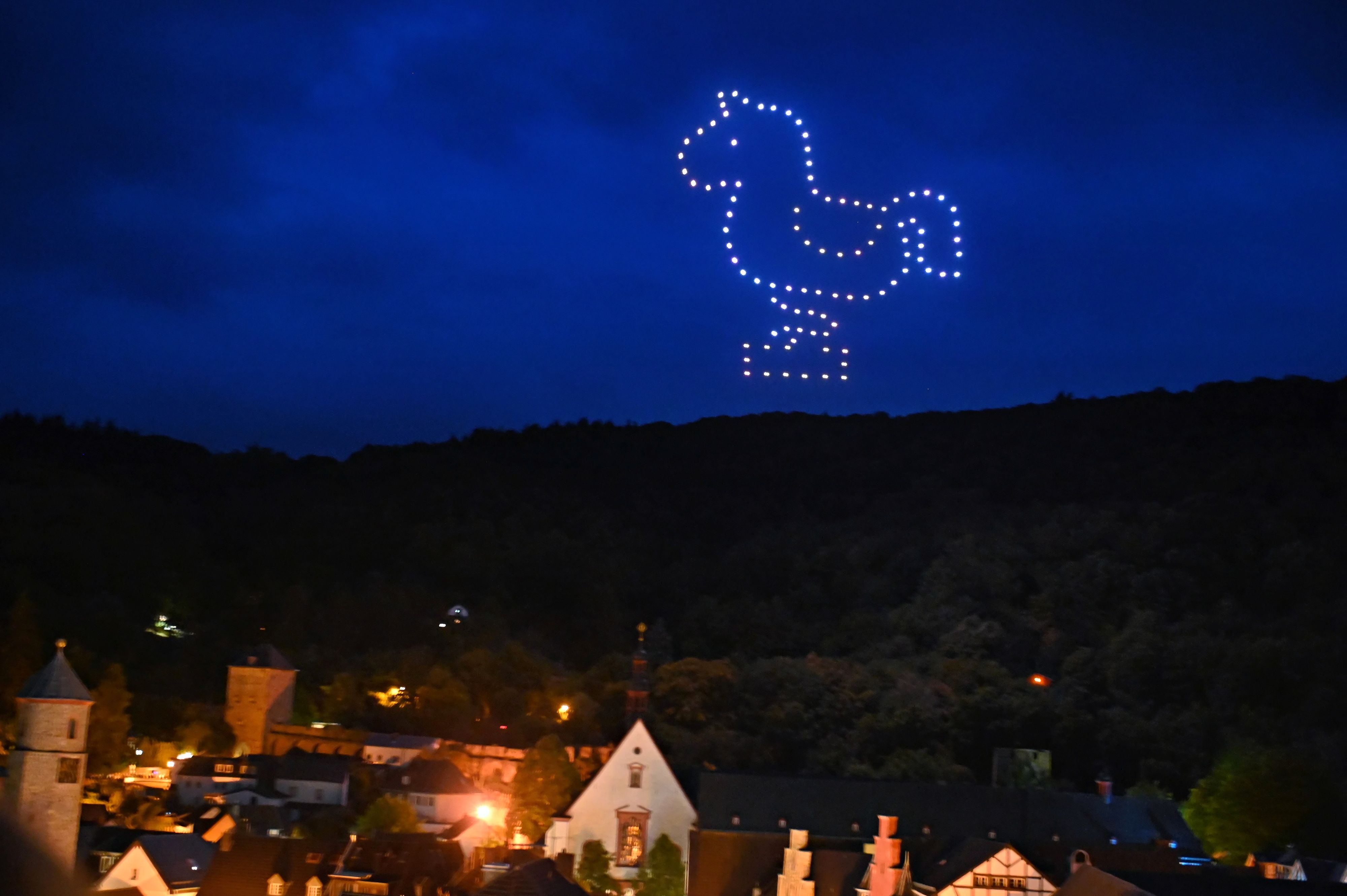 Alternative-zum-Feuerwerk-N-chstes-Jahr-d-rfen-es-mehr-Drohnen-in-Bad-M-nstereifel-sein