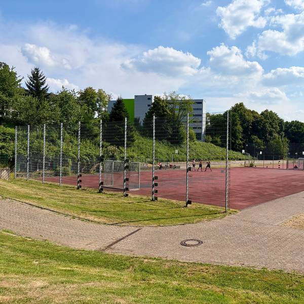 Die Sportanlage Im Hagen neben der Pastor-Löh-Gesamtschule